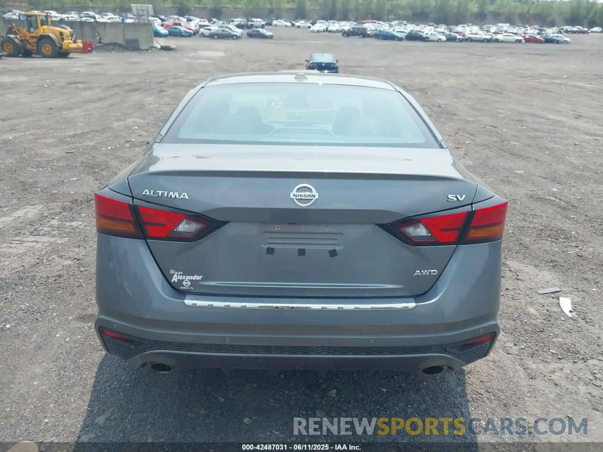 16 Photograph of a damaged car 1N4BL4DW6NN354868 NISSAN ALTIMA 2022