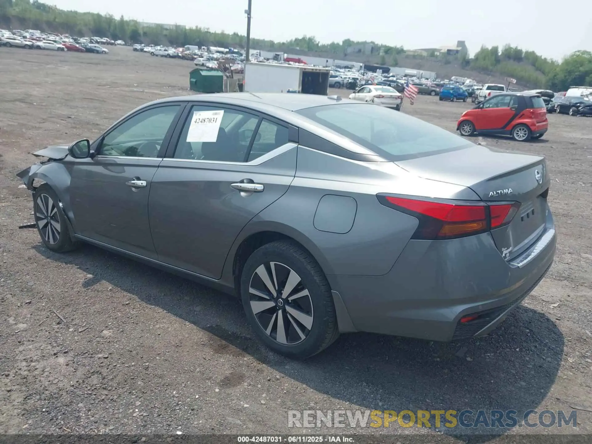 3 Photograph of a damaged car 1N4BL4DW6NN354868 NISSAN ALTIMA 2022