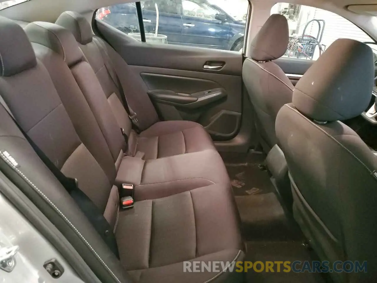 10 Photograph of a damaged car 1N4BL4DWXNN374881 NISSAN ALTIMA 2022