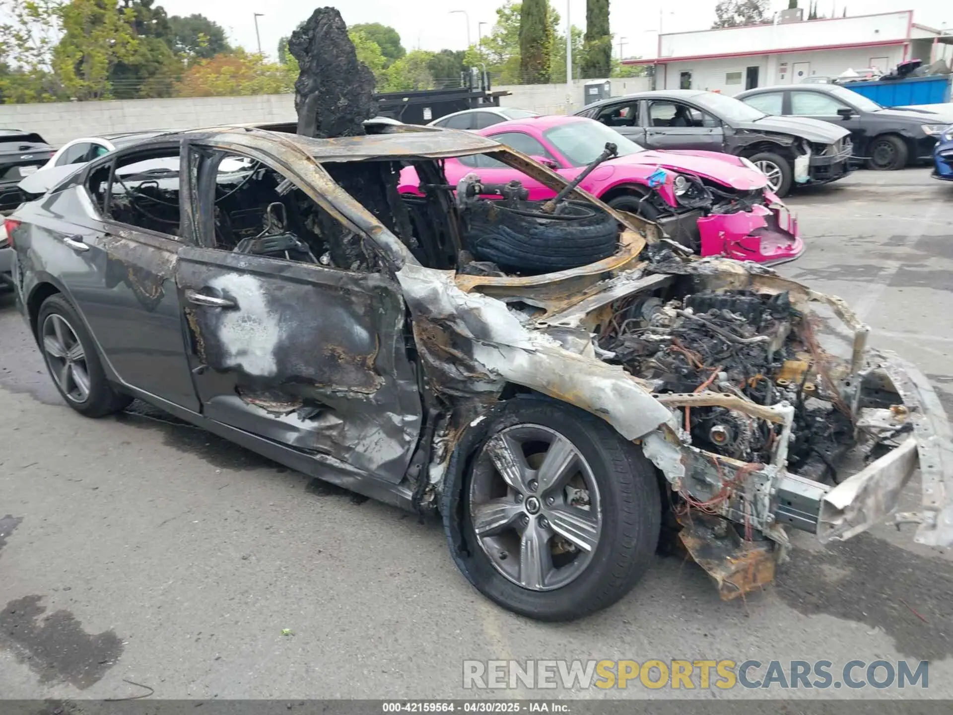 1 Фотография поврежденного автомобиля 1N4BL4EV2NN416269 NISSAN ALTIMA 2022