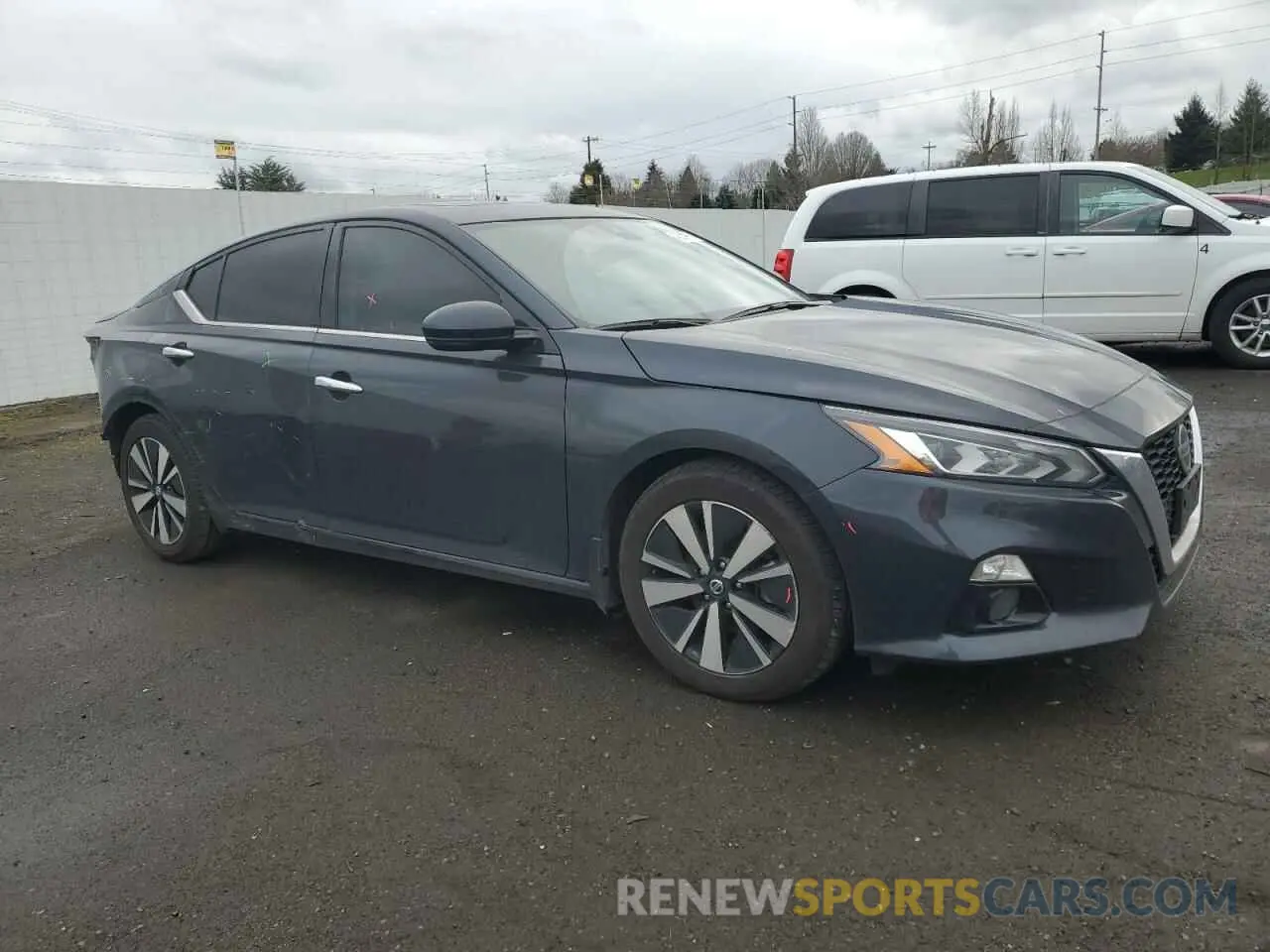 4 Photograph of a damaged car 1N4BL4EV6NN418980 NISSAN ALTIMA 2022