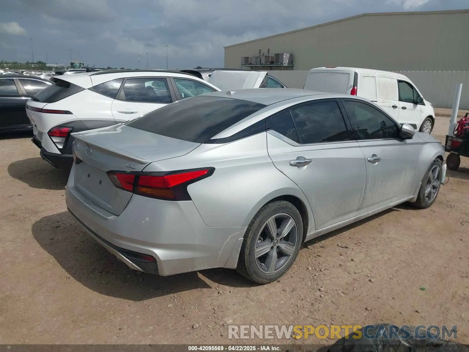 4 Фотография поврежденного автомобиля 1N4BL4EVXNN414981 NISSAN ALTIMA 2022