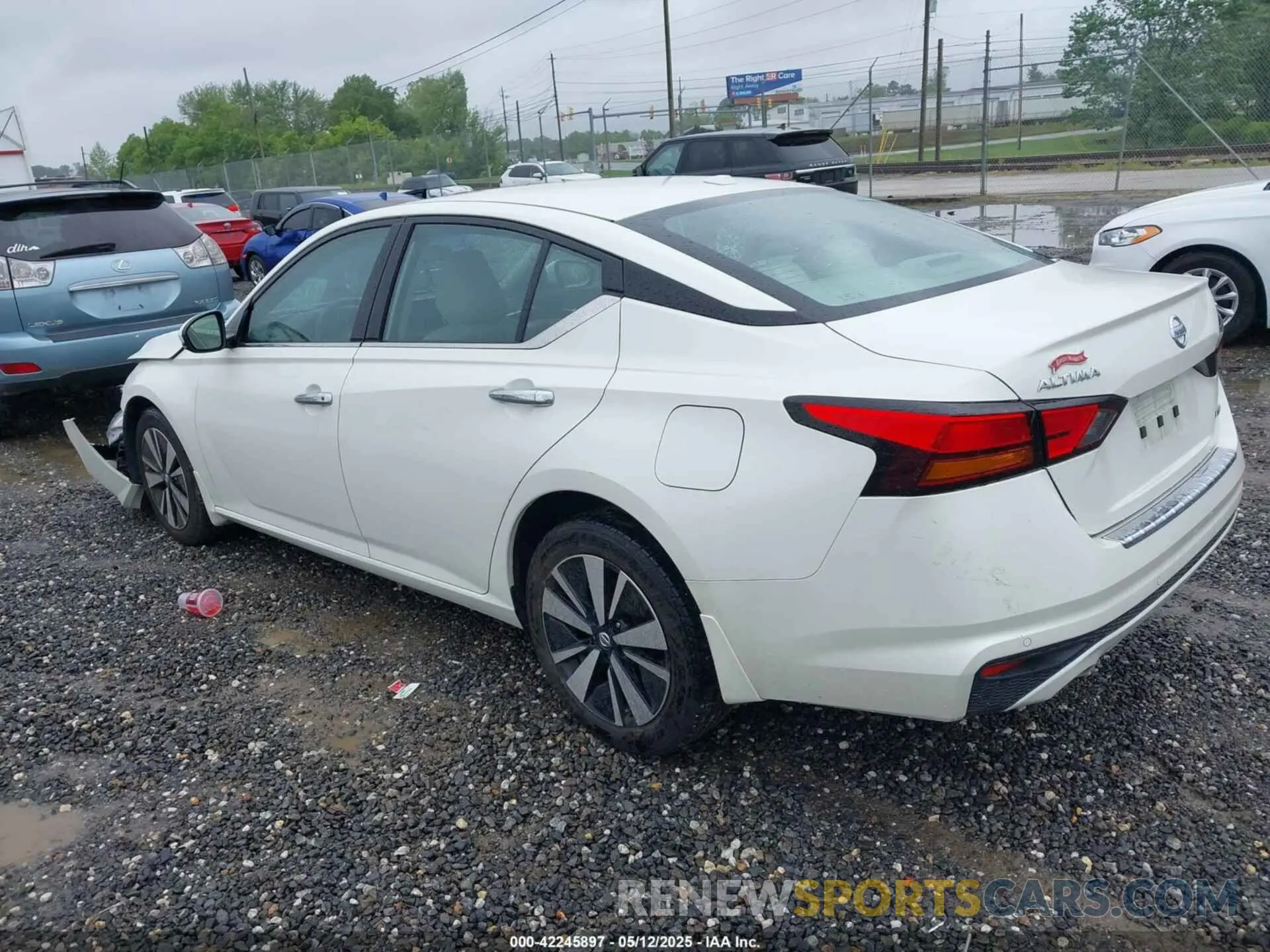3 Фотография поврежденного автомобиля 1N4BL4EW6NN351631 NISSAN ALTIMA 2022