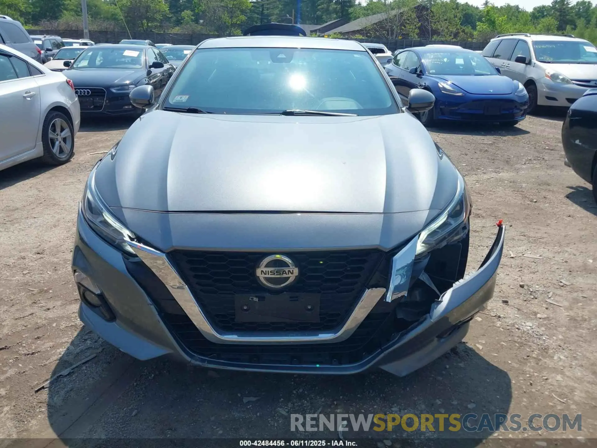 12 Photograph of a damaged car 1N4BL4EW6NN399274 NISSAN ALTIMA 2022