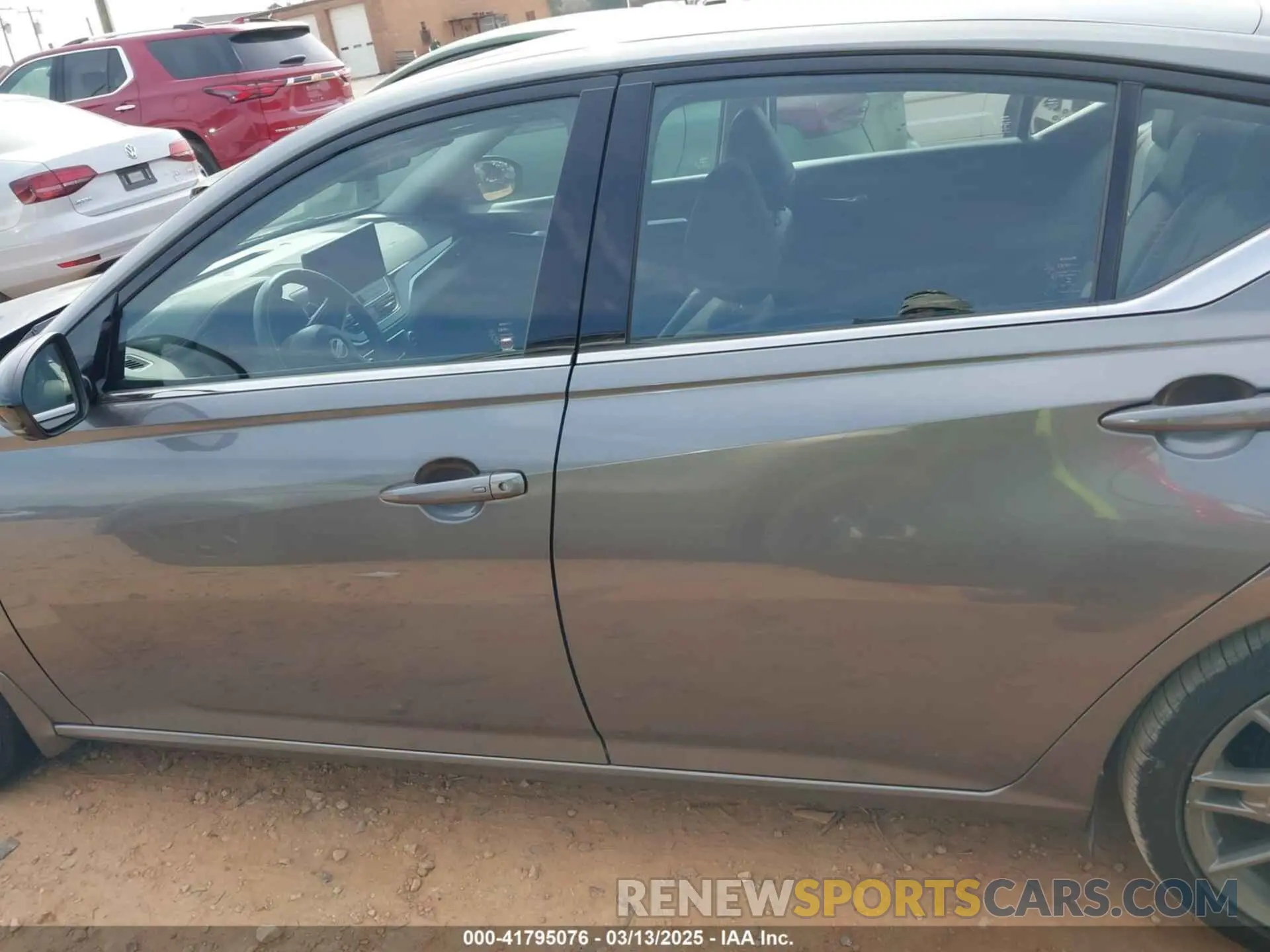 13 Photograph of a damaged car 1N4AL4CV3PN321673 NISSAN ALTIMA 2023