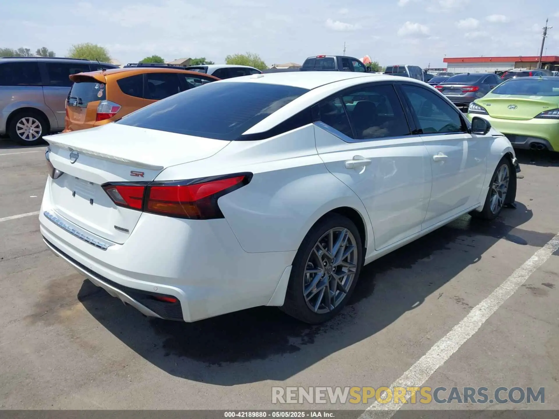 4 Фотография поврежденного автомобиля 1N4AL4CV3PN327621 NISSAN ALTIMA 2023