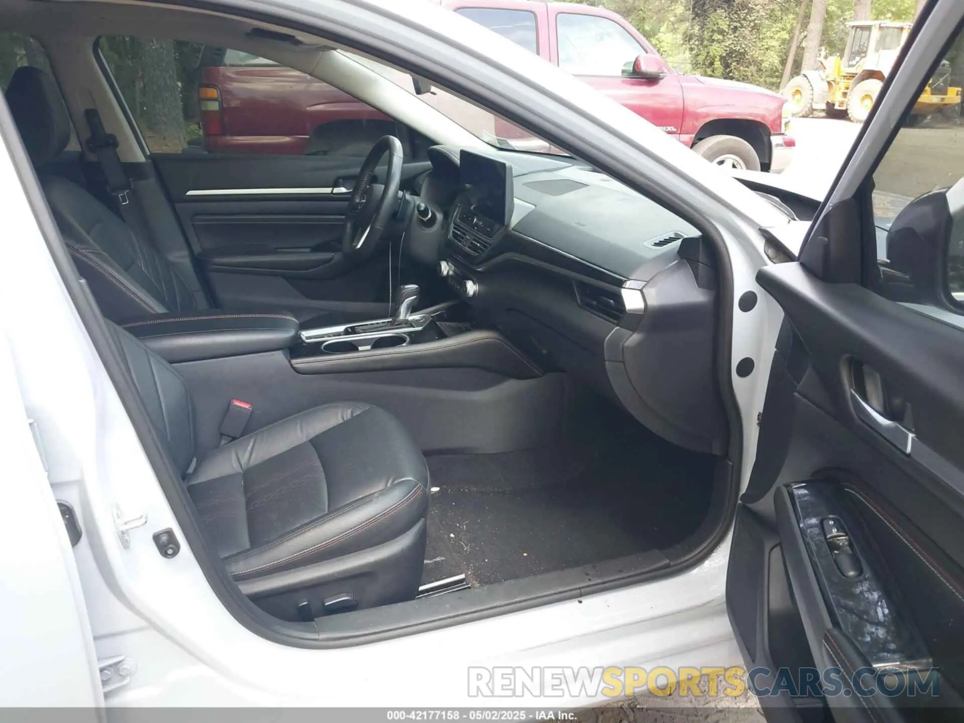 5 Photograph of a damaged car 1N4AL4CV6PN301305 NISSAN ALTIMA 2023
