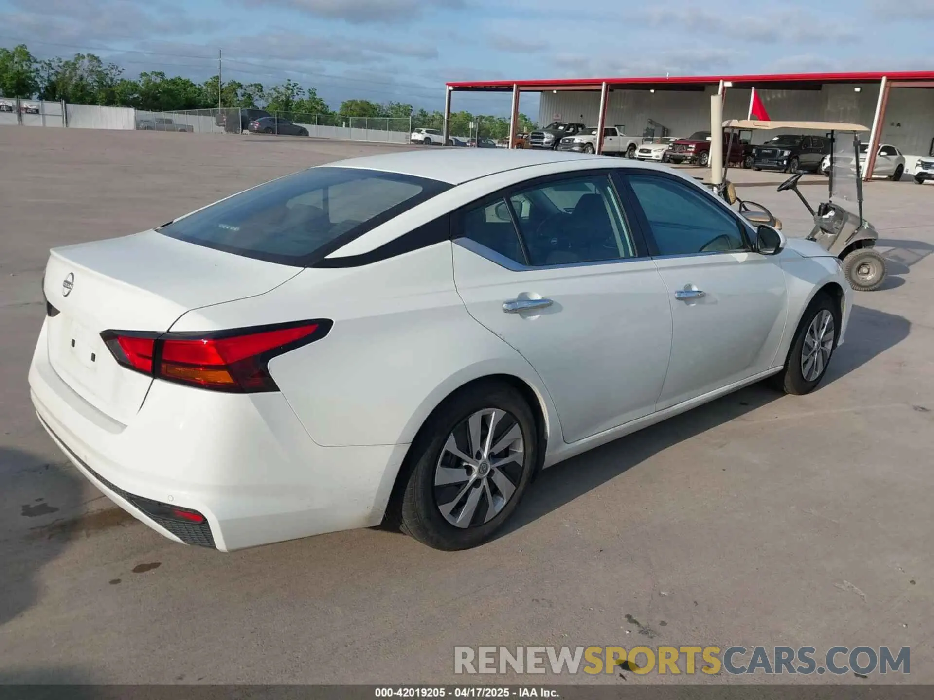 4 Фотография поврежденного автомобиля 1N4BL4BV0PN344432 NISSAN ALTIMA 2023