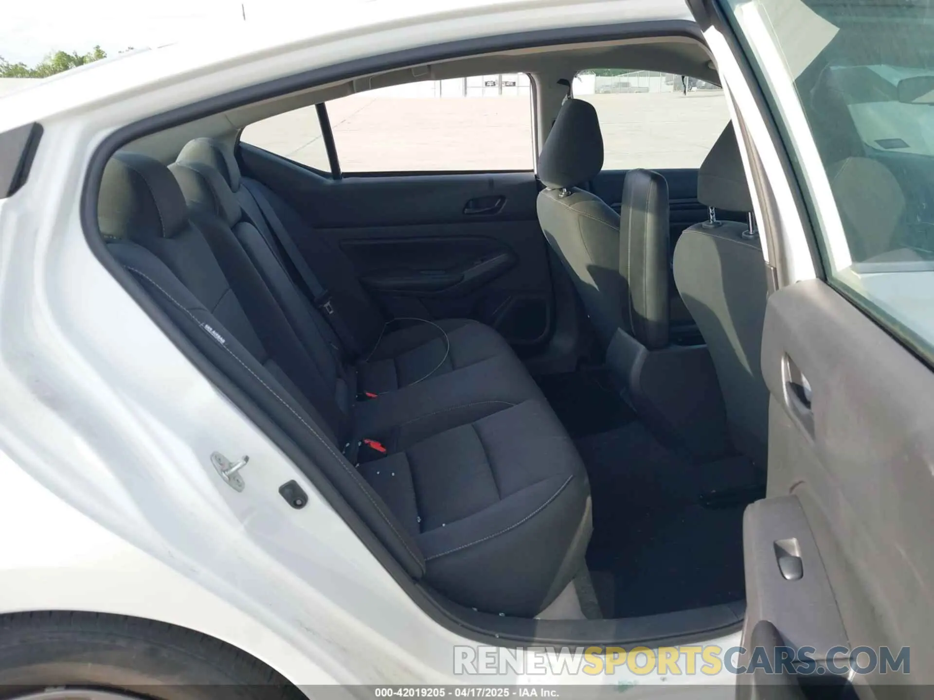 8 Фотография поврежденного автомобиля 1N4BL4BV0PN344432 NISSAN ALTIMA 2023