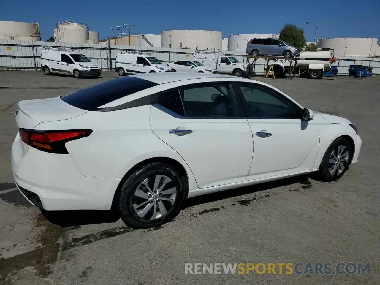 3 Photograph of a damaged car 1N4BL4BV1PN346027 NISSAN ALTIMA 2023