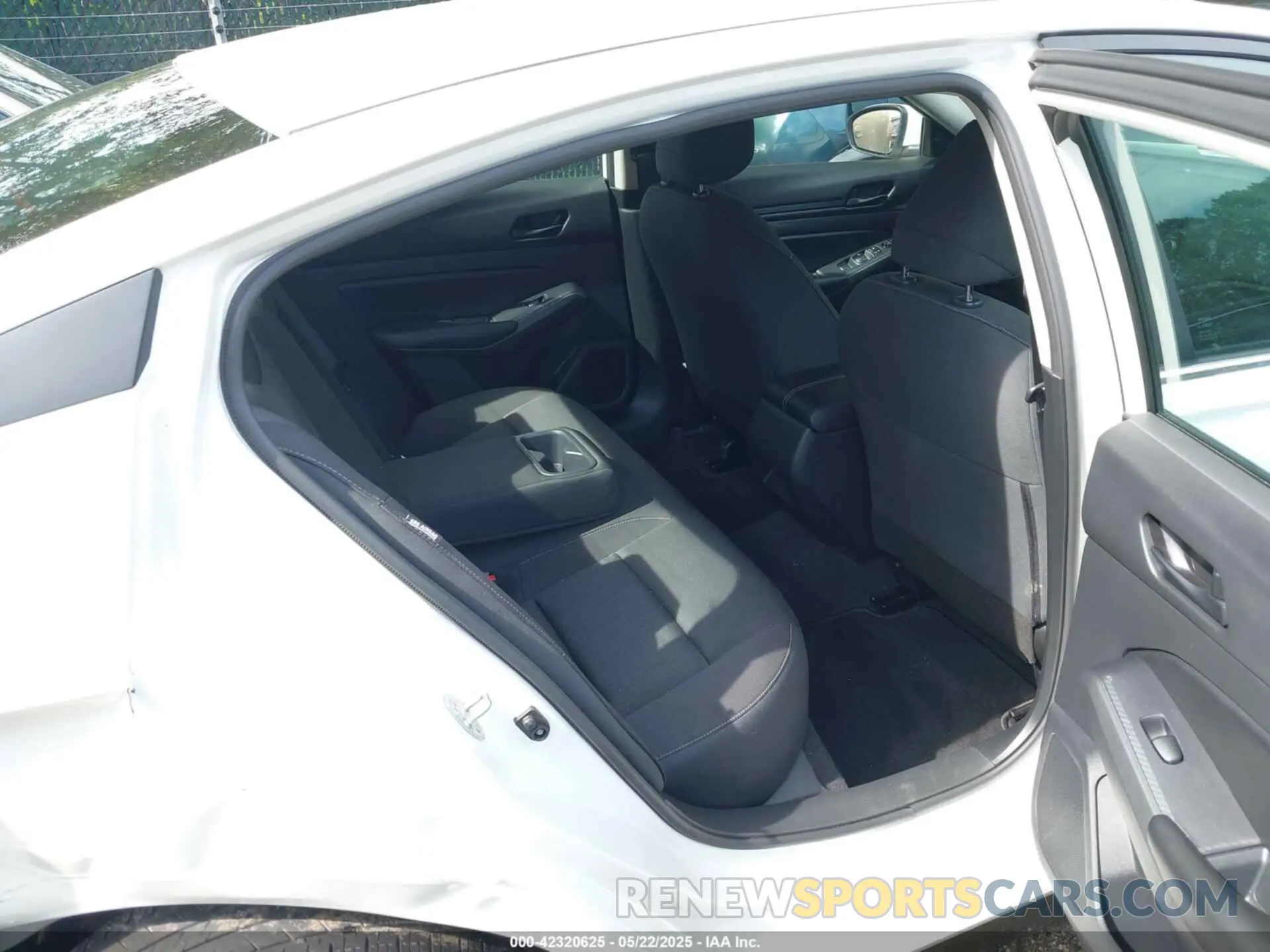 8 Photograph of a damaged car 1N4BL4BV4PN422923 NISSAN ALTIMA 2023