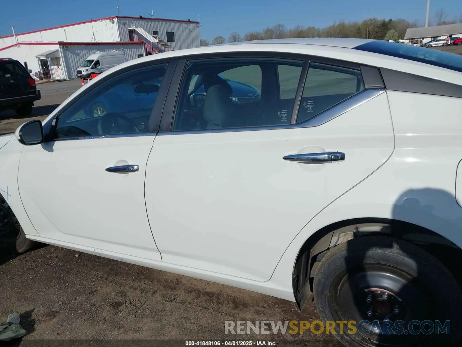 14 Фотография поврежденного автомобиля 1N4BL4BV6PN327117 NISSAN ALTIMA 2023