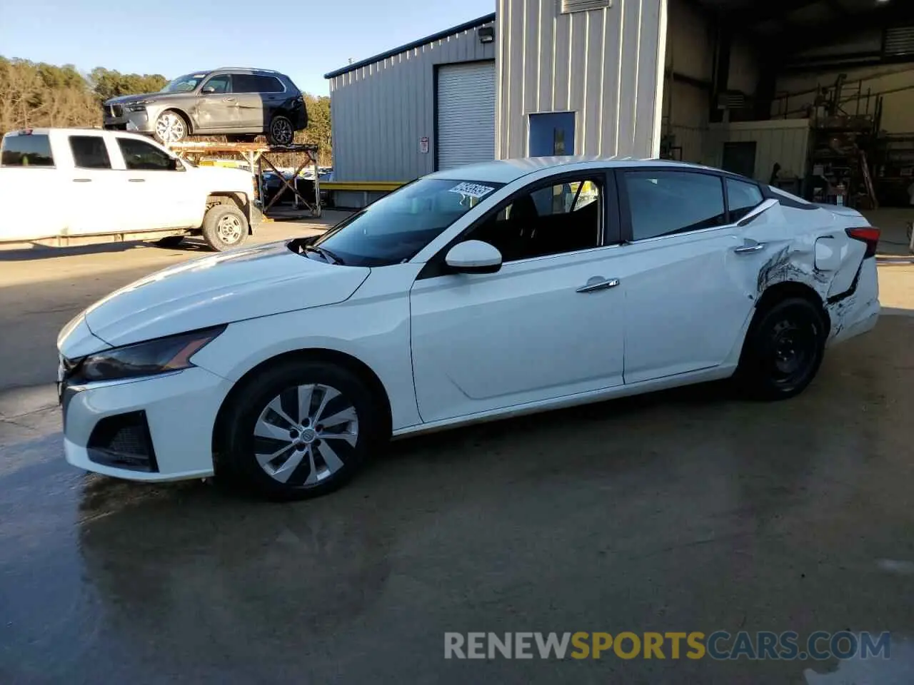 1 Фотография поврежденного автомобиля 1N4BL4BV7PN329846 NISSAN ALTIMA 2023