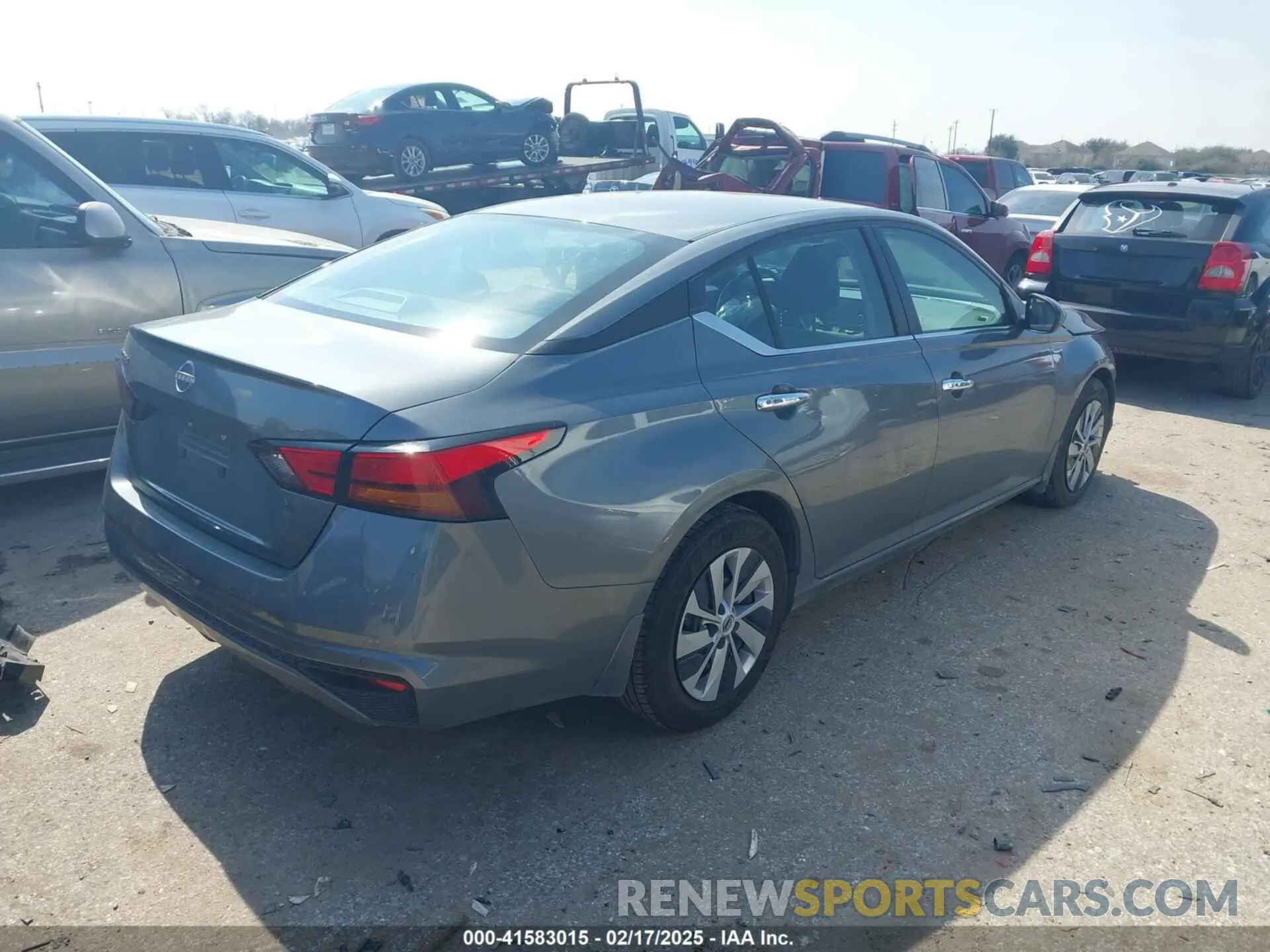4 Фотография поврежденного автомобиля 1N4BL4BV7PN332567 NISSAN ALTIMA 2023