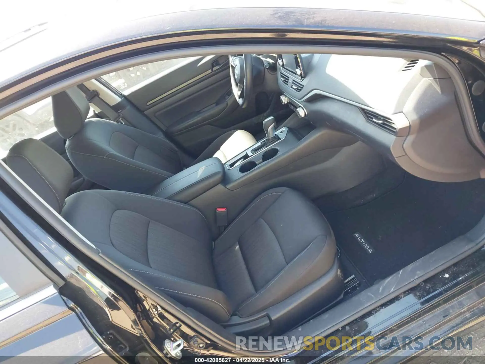 5 Photograph of a damaged car 1N4BL4BV7PN406621 NISSAN ALTIMA 2023