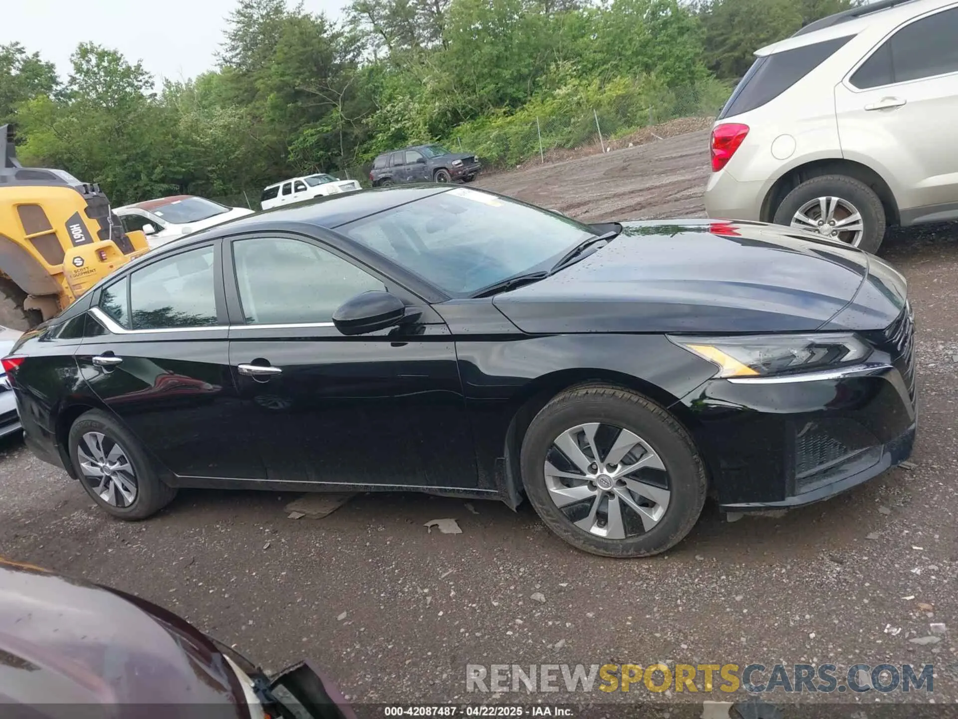 13 Photograph of a damaged car 1N4BL4BVXPN379530 NISSAN ALTIMA 2023