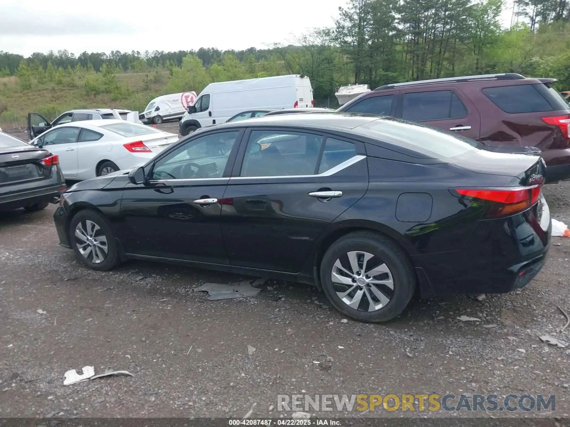 14 Photograph of a damaged car 1N4BL4BVXPN379530 NISSAN ALTIMA 2023