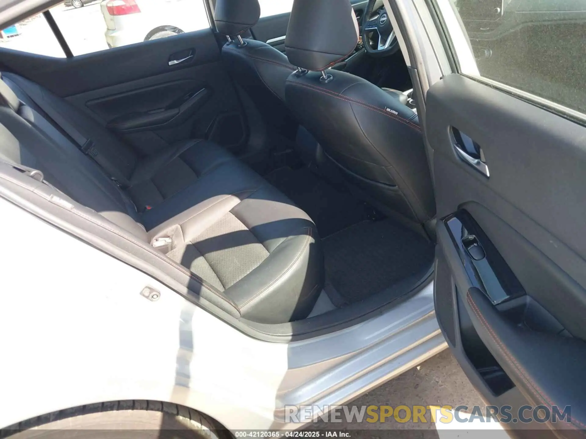 8 Фотография поврежденного автомобиля 1N4BL4CV0PN384623 NISSAN ALTIMA 2023