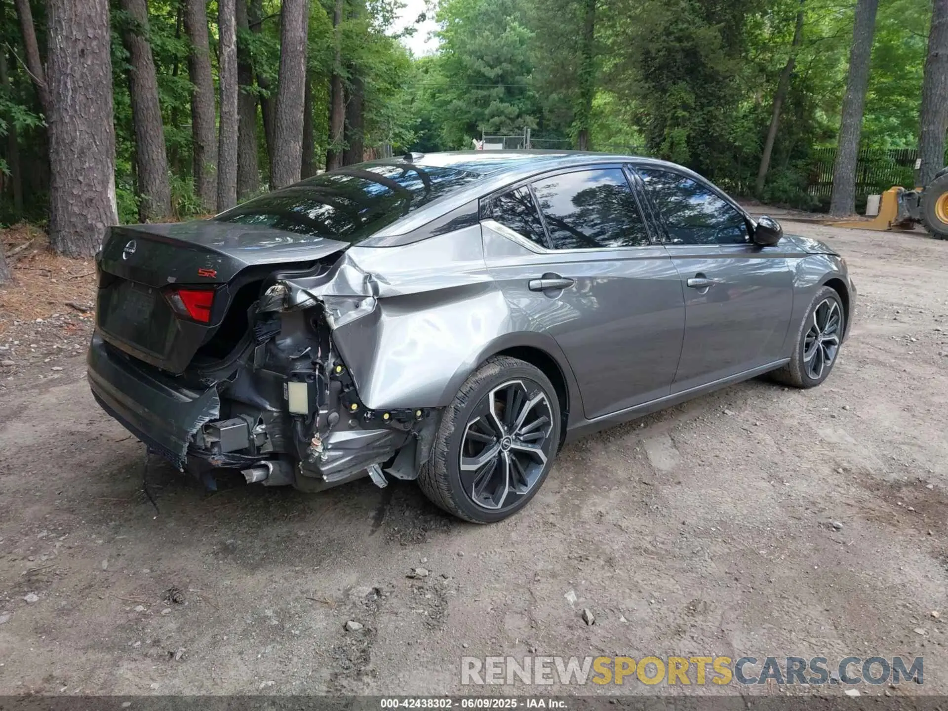 4 Photograph of a damaged car 1N4BL4CV2PN370559 NISSAN ALTIMA 2023