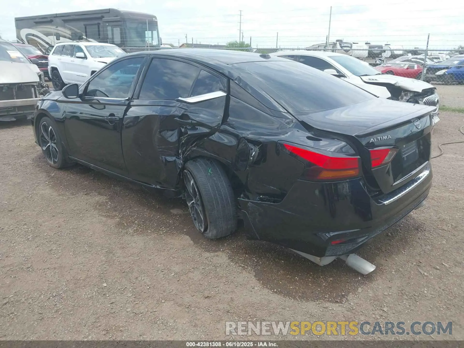 3 Photograph of a damaged car 1N4BL4CV2PN424880 NISSAN ALTIMA 2023