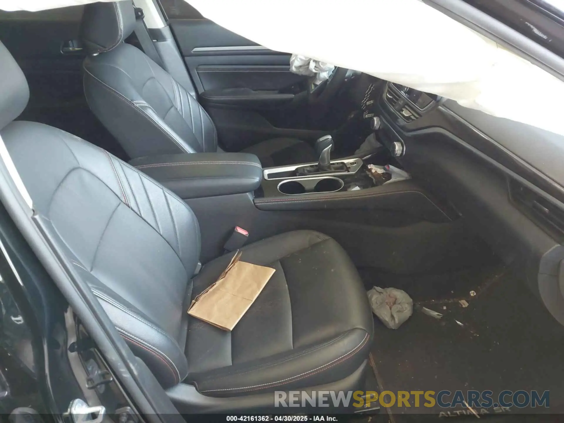5 Photograph of a damaged car 1N4BL4CV3PN424077 NISSAN ALTIMA 2023