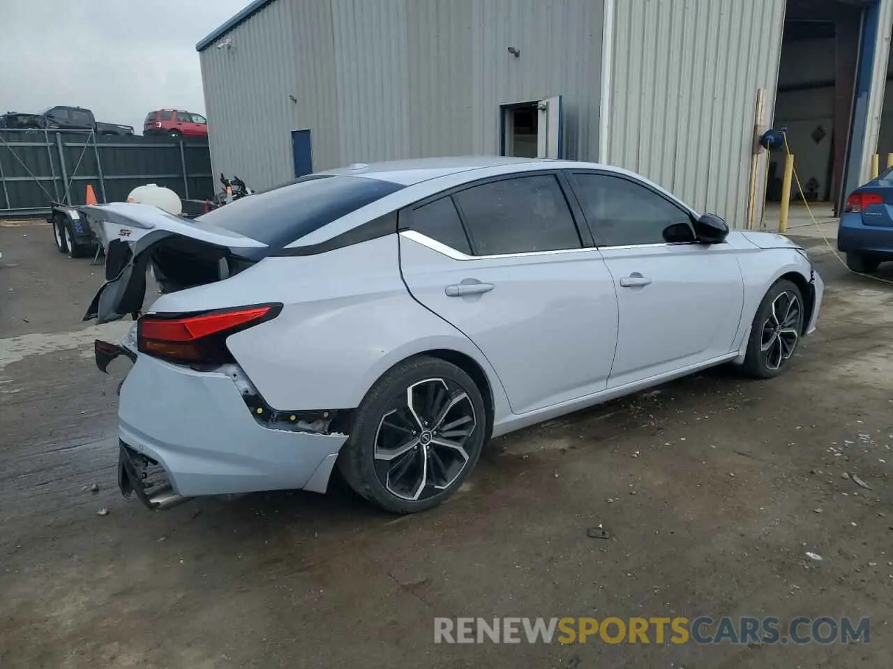 3 Фотография поврежденного автомобиля 1N4BL4CV4PN308130 NISSAN ALTIMA 2023