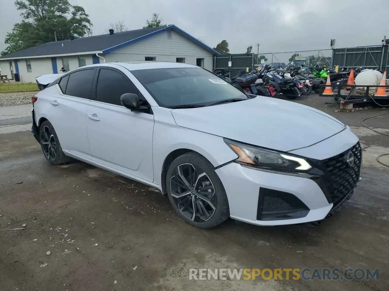 4 Фотография поврежденного автомобиля 1N4BL4CV4PN308130 NISSAN ALTIMA 2023