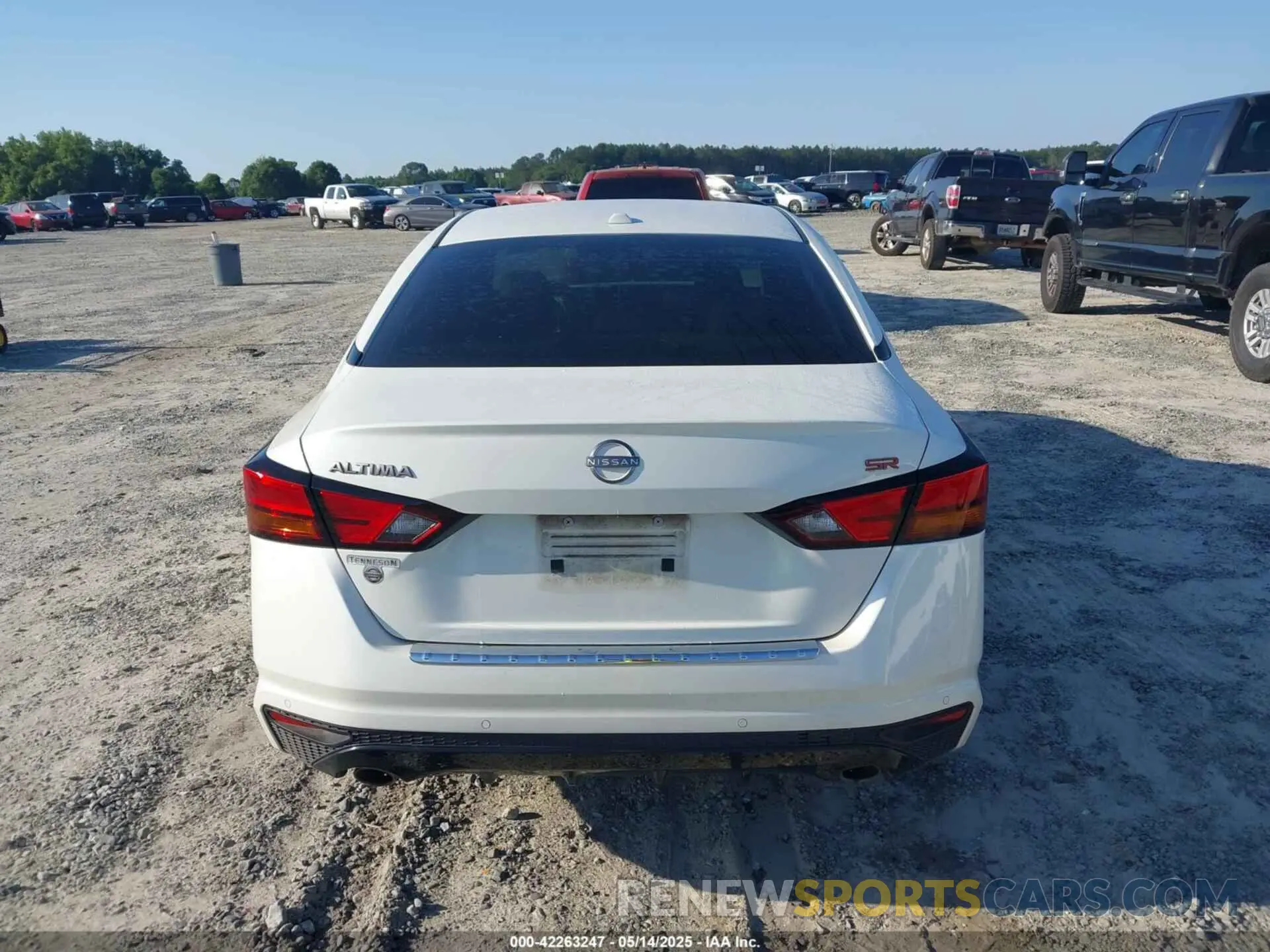 16 Photograph of a damaged car 1N4BL4CV5PN333957 NISSAN ALTIMA 2023
