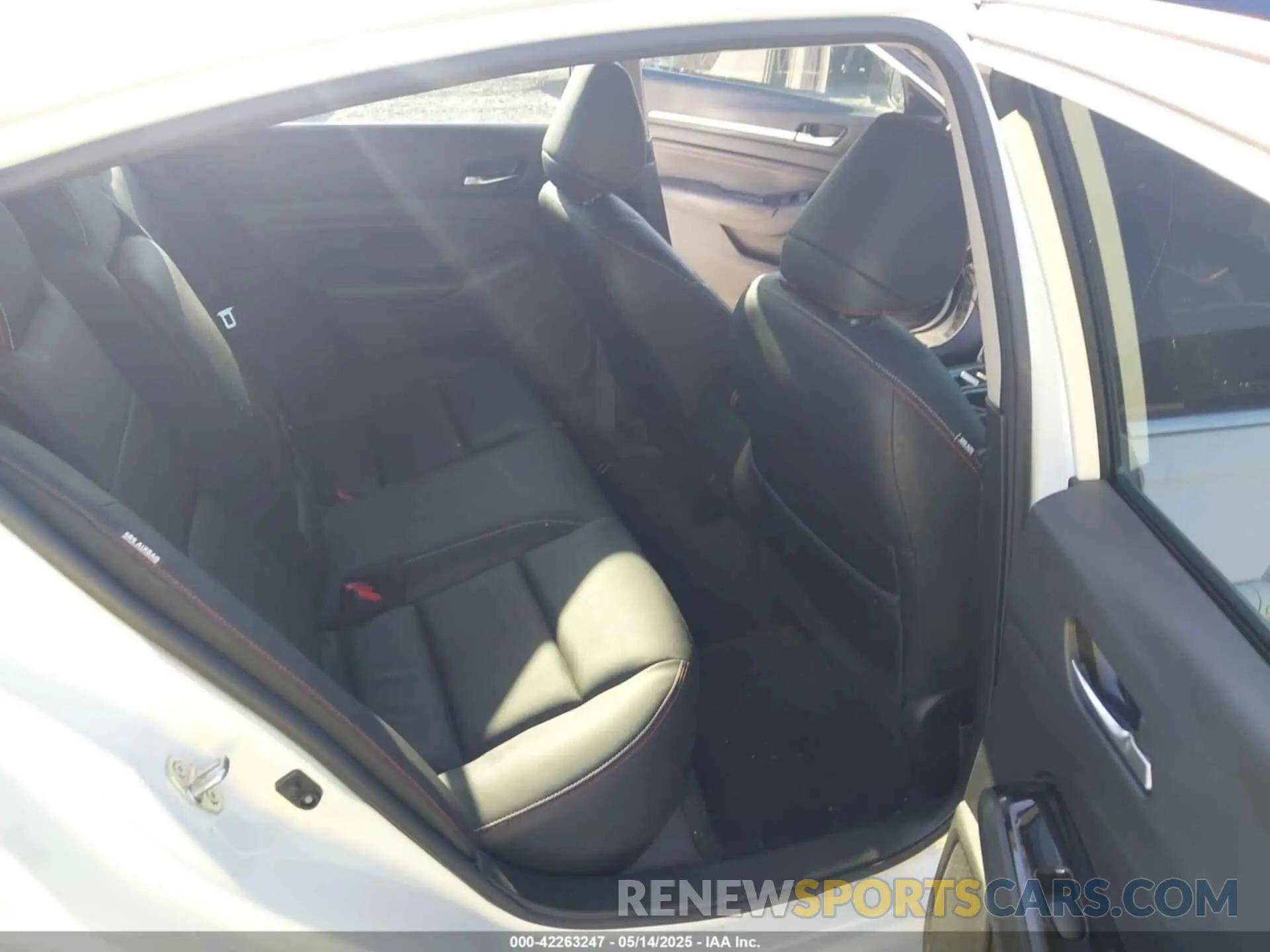 8 Photograph of a damaged car 1N4BL4CV5PN333957 NISSAN ALTIMA 2023