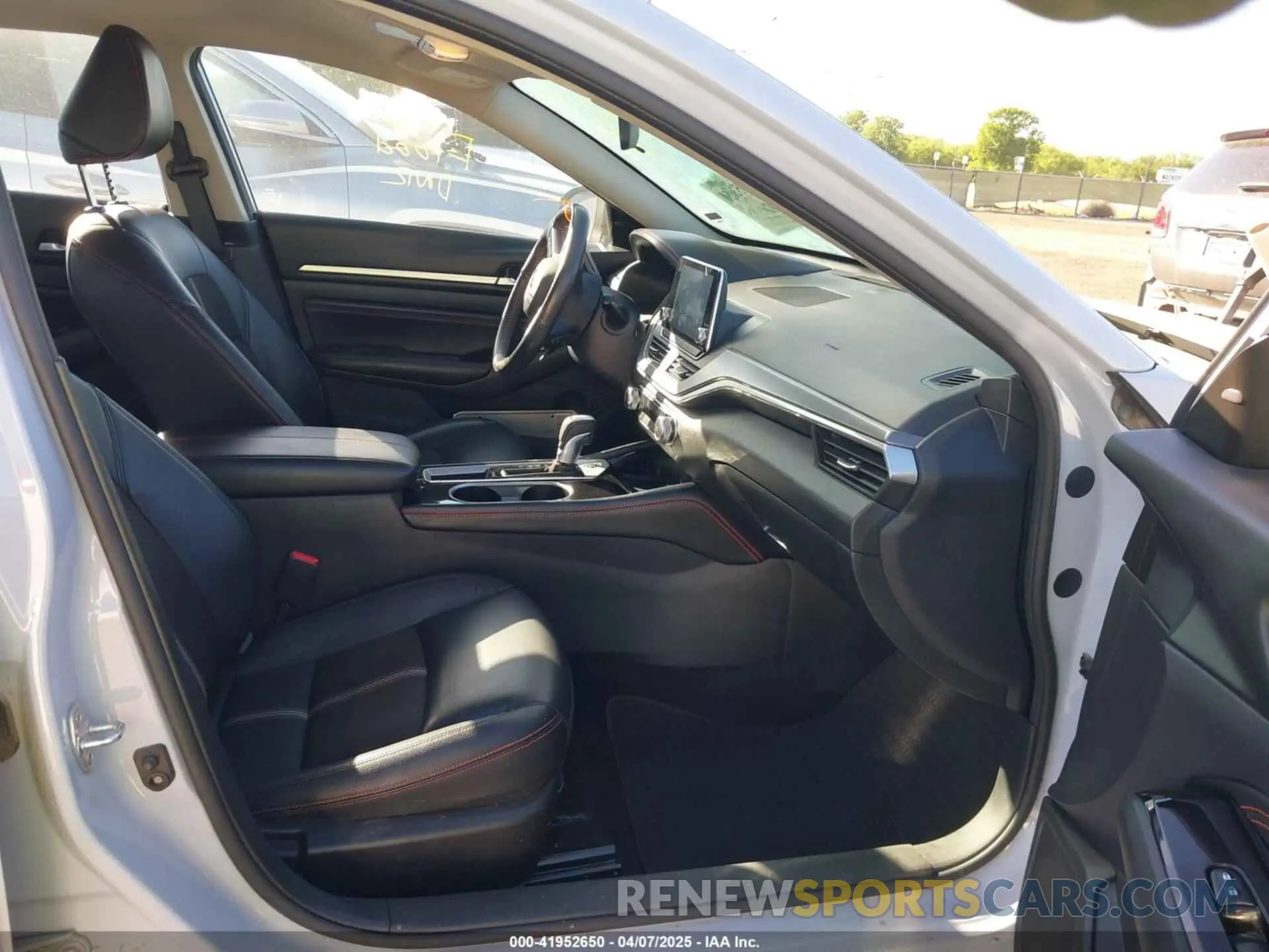 5 Photograph of a damaged car 1N4BL4CV5PN339791 NISSAN ALTIMA 2023