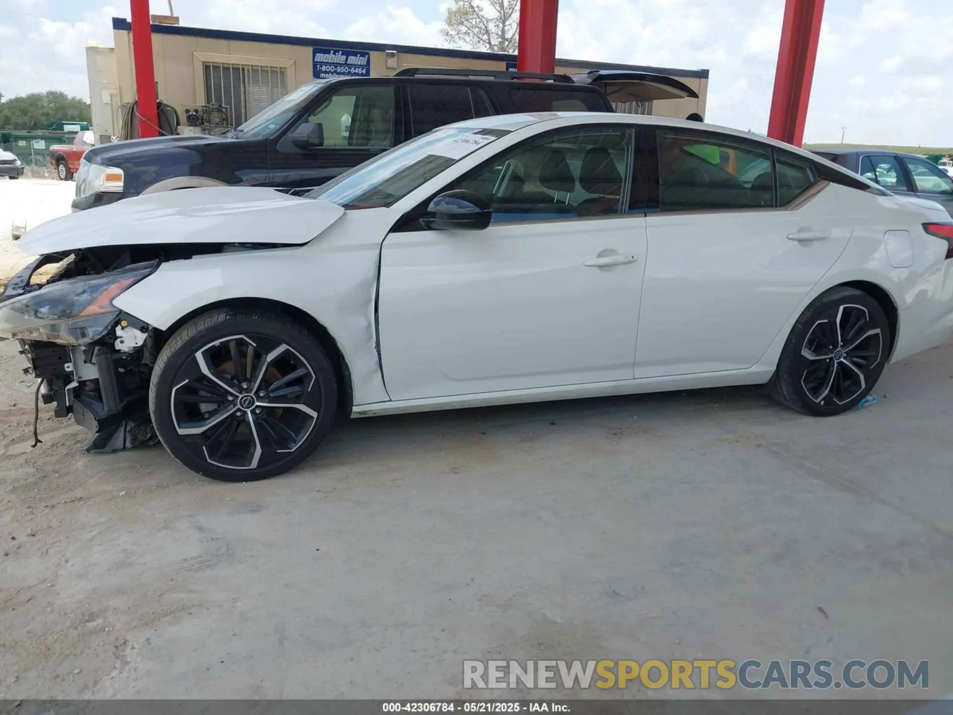 14 Photograph of a damaged car 1N4BL4CV5PN340441 NISSAN ALTIMA 2023