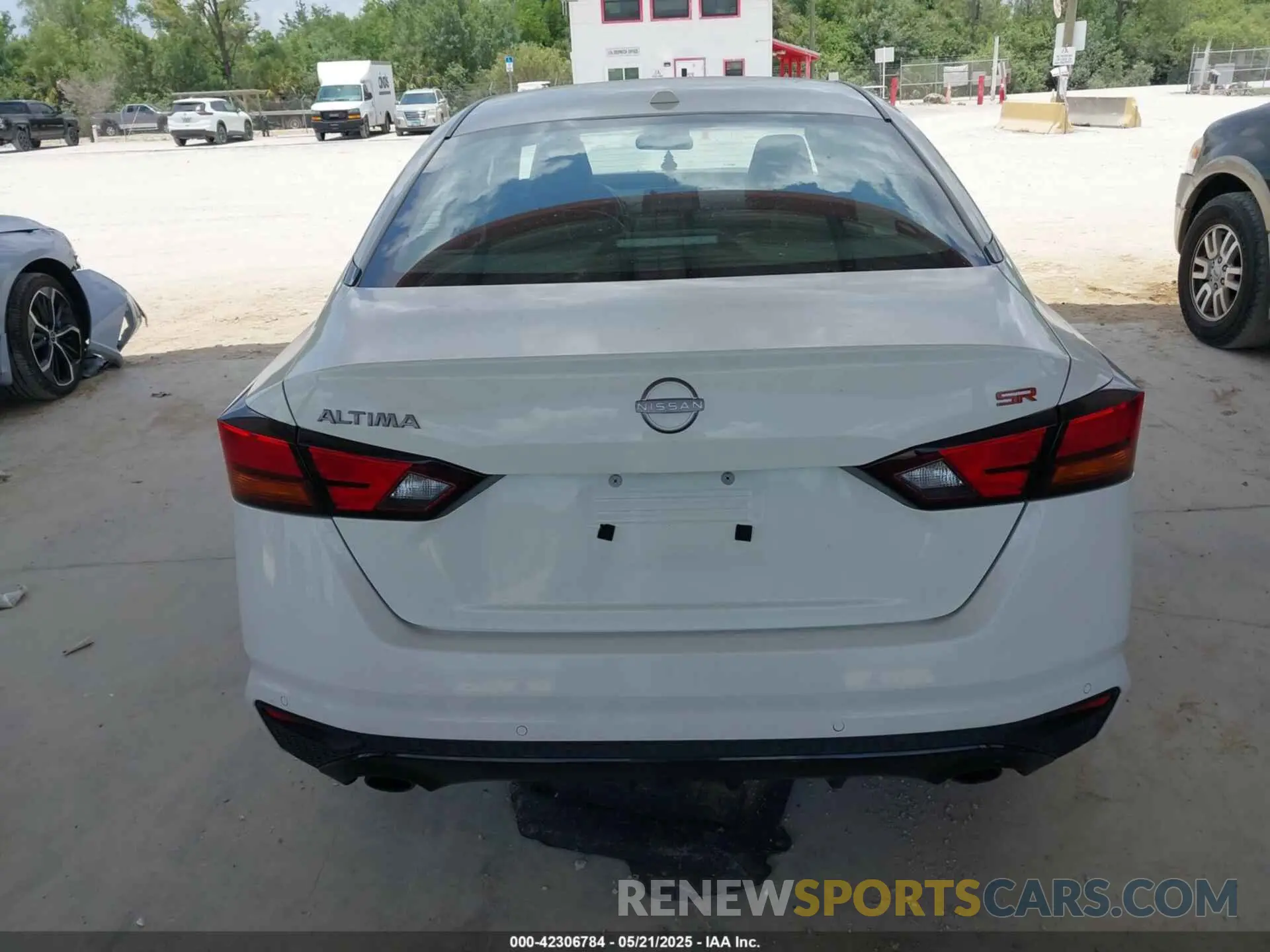 16 Photograph of a damaged car 1N4BL4CV5PN340441 NISSAN ALTIMA 2023