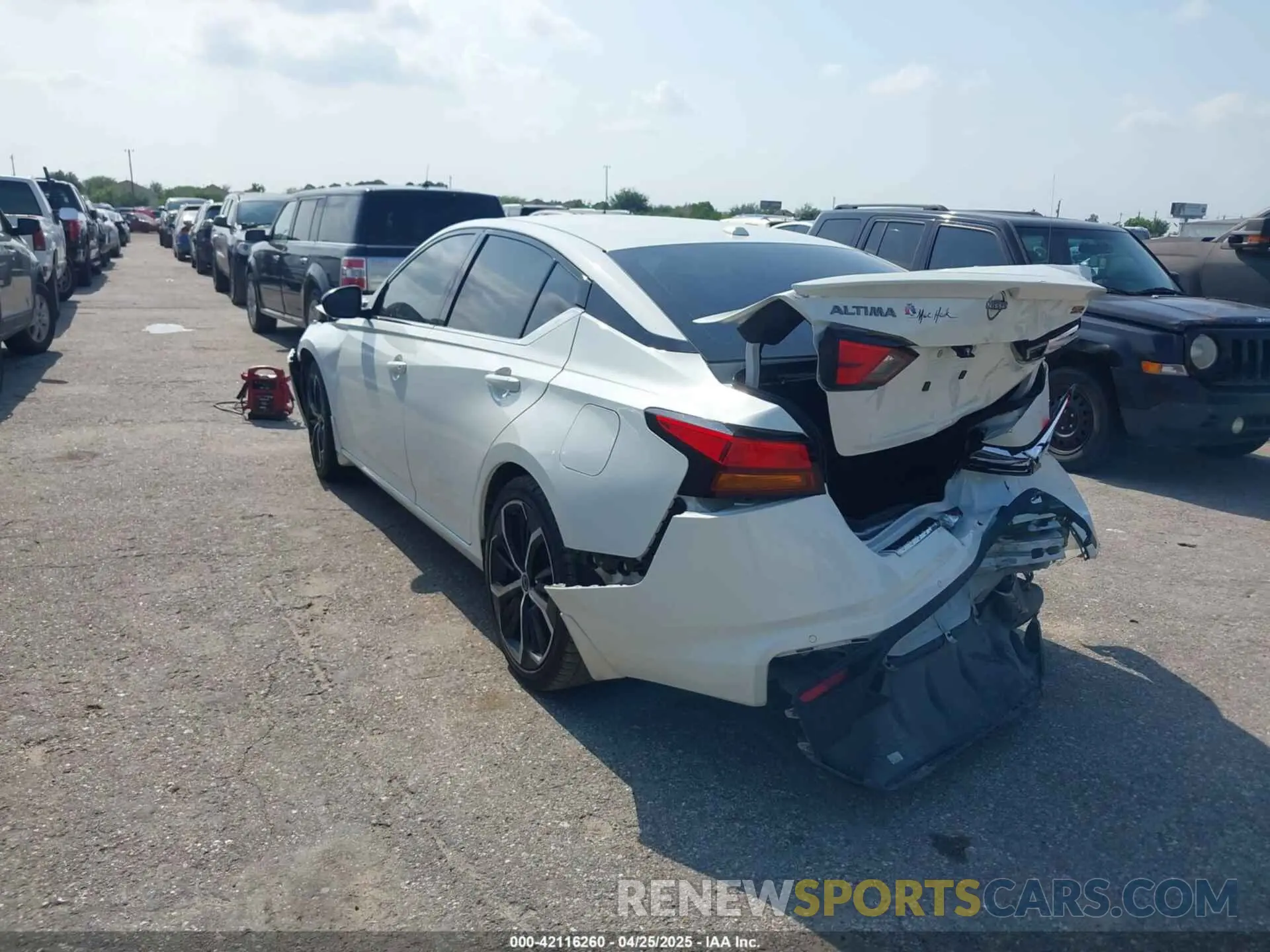 3 Photograph of a damaged car 1N4BL4CV5PN353173 NISSAN ALTIMA 2023