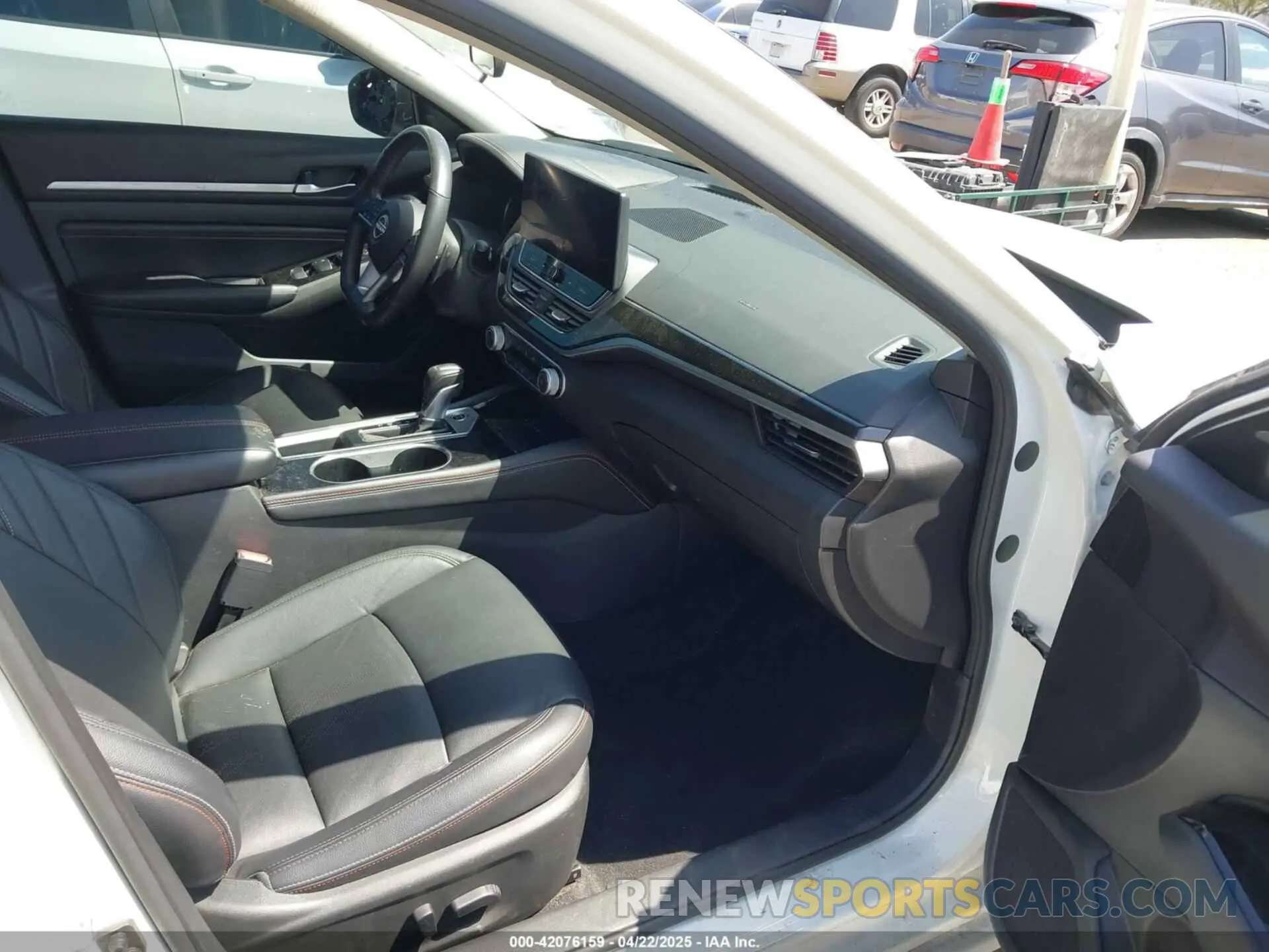 5 Photograph of a damaged car 1N4BL4CV5PN396623 NISSAN ALTIMA 2023