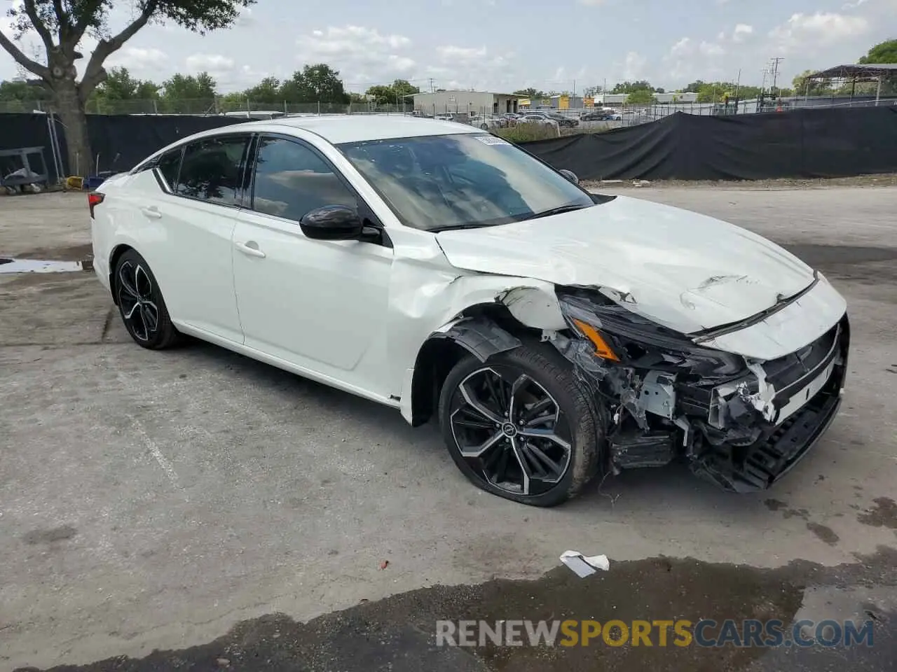 4 Photograph of a damaged car 1N4BL4CV7PN355491 NISSAN ALTIMA 2023