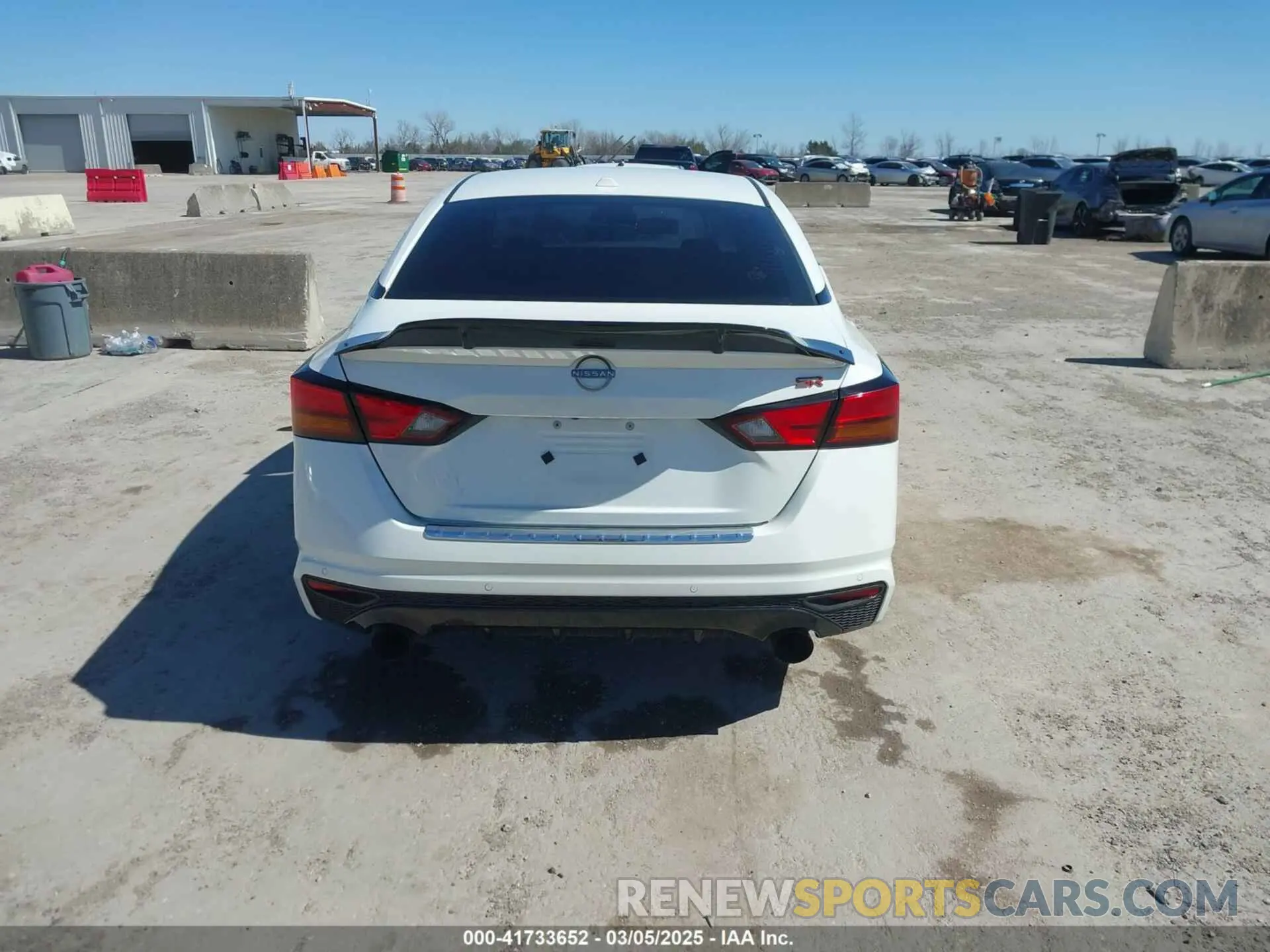 17 Photograph of a damaged car 1N4BL4CV8PN326517 NISSAN ALTIMA 2023