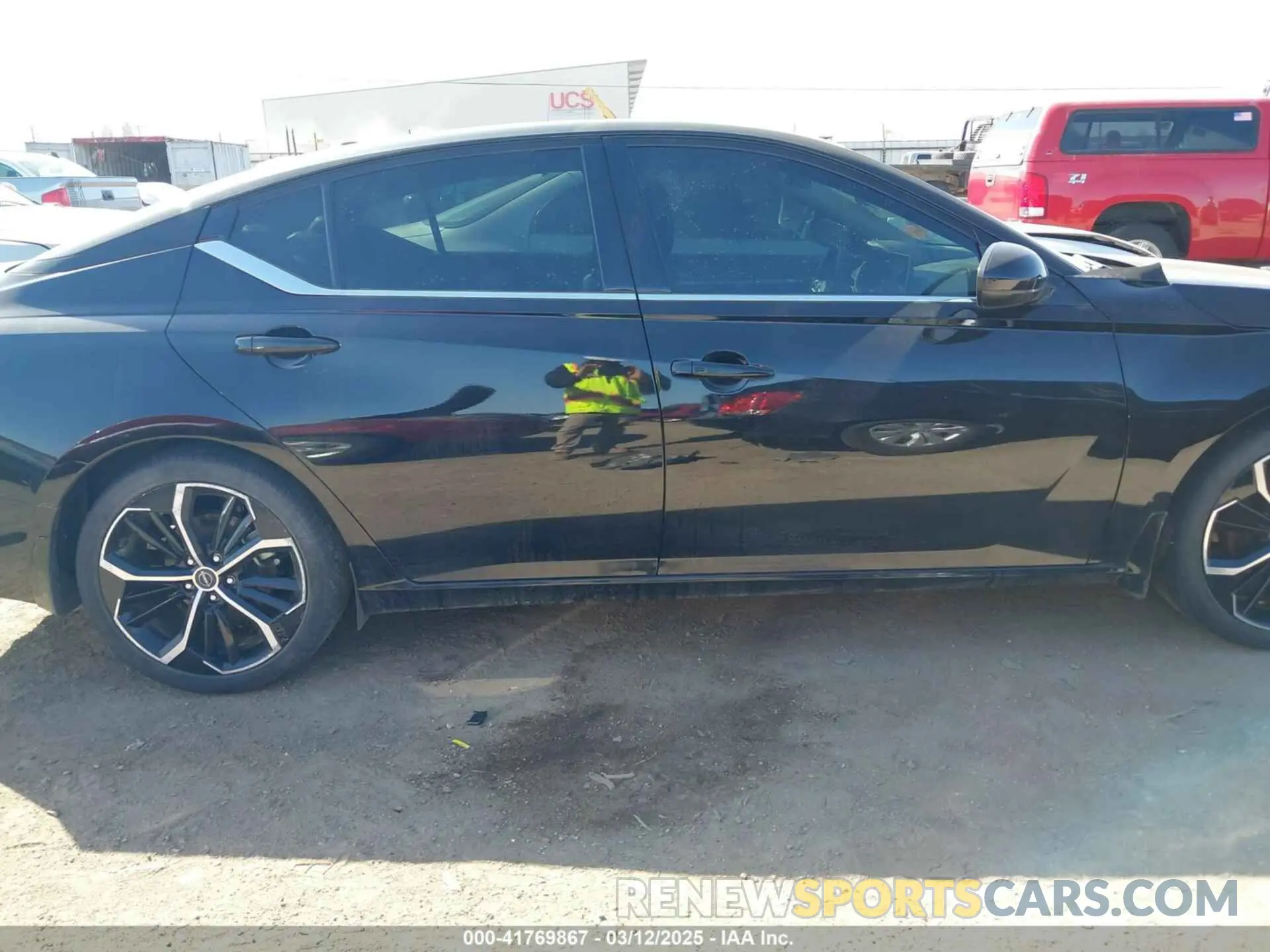 13 Photograph of a damaged car 1N4BL4CV8PN341728 NISSAN ALTIMA 2023