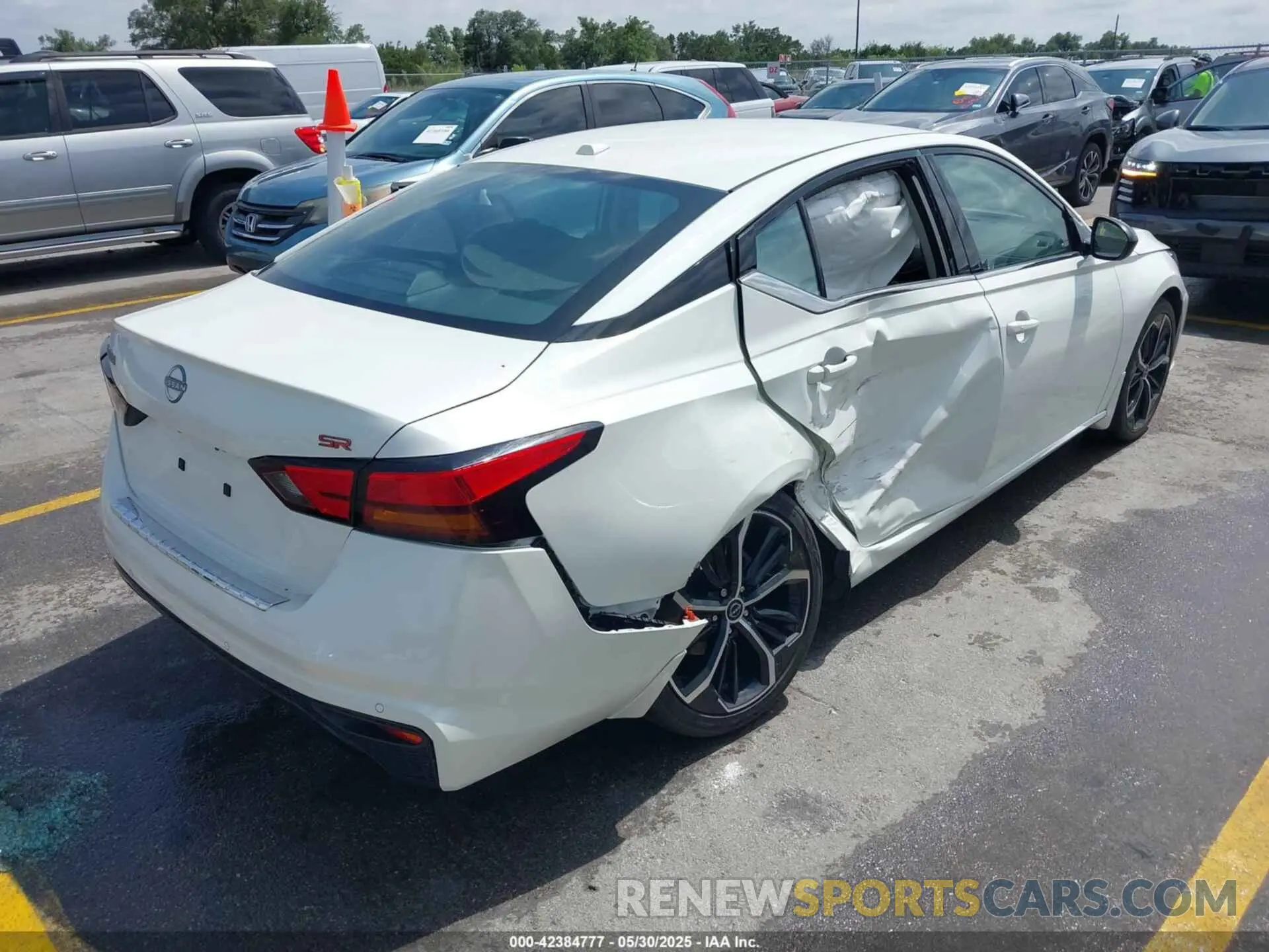 4 Фотография поврежденного автомобиля 1N4BL4CVXPN355615 NISSAN ALTIMA 2023