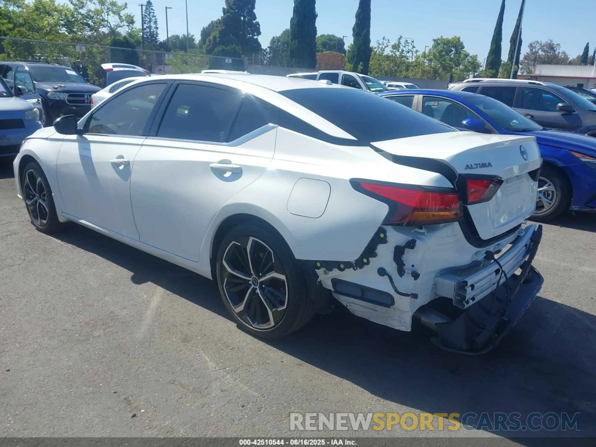 3 Фотография поврежденного автомобиля 1N4BL4CVXPN404649 NISSAN ALTIMA 2023