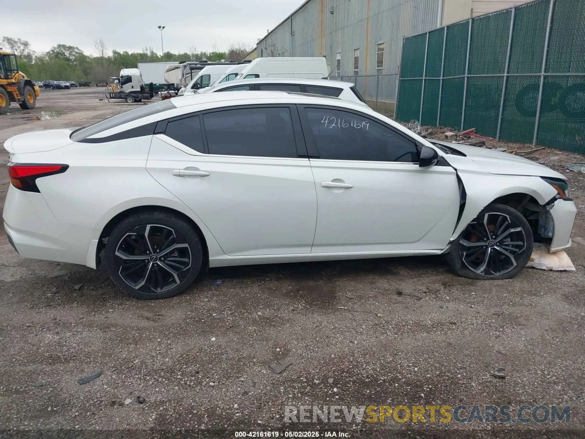 13 Photograph of a damaged car 1N4BL4CW8PN325120 NISSAN ALTIMA 2023