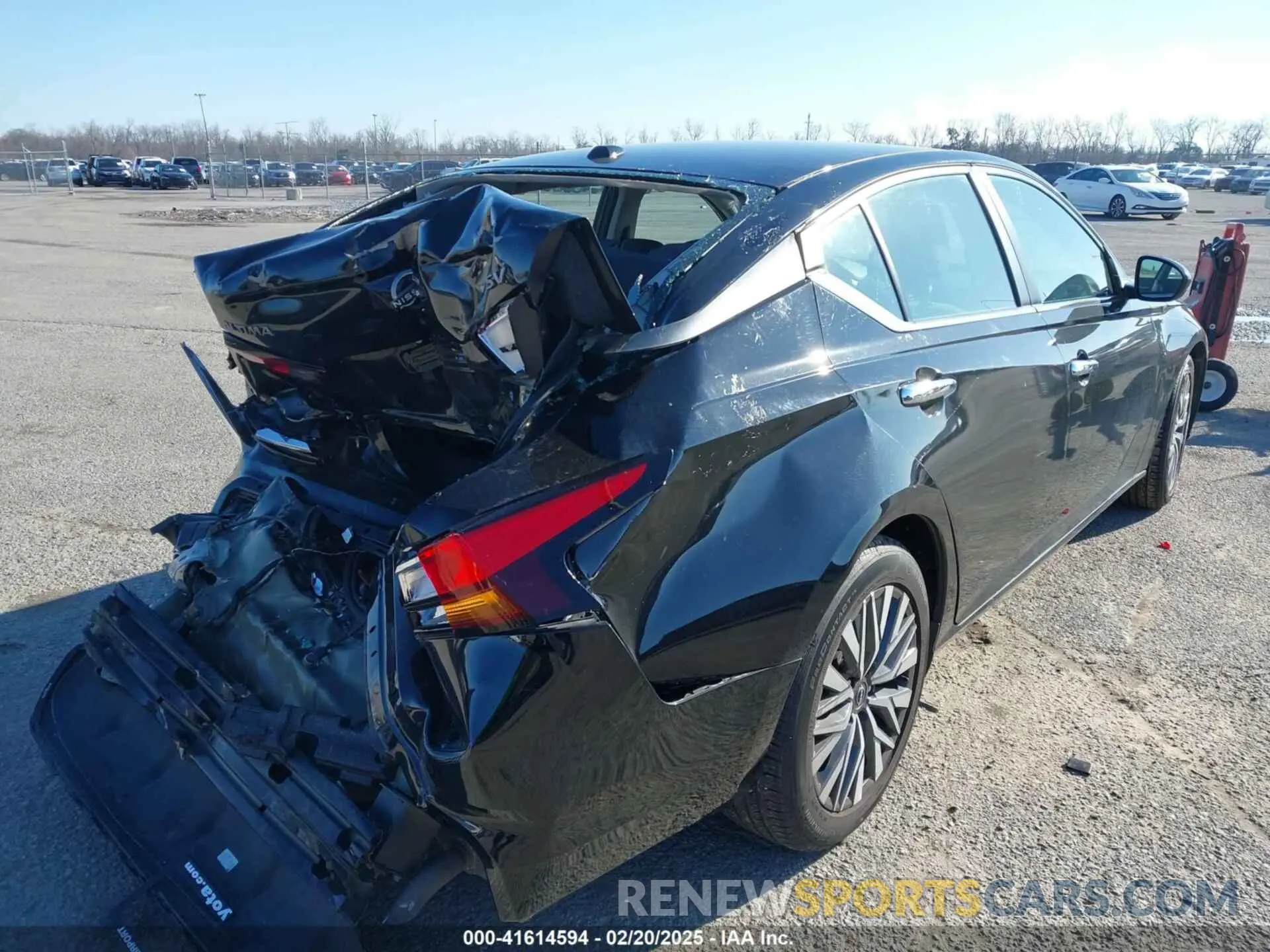 4 Фотография поврежденного автомобиля 1N4BL4DV1PN318516 NISSAN ALTIMA 2023