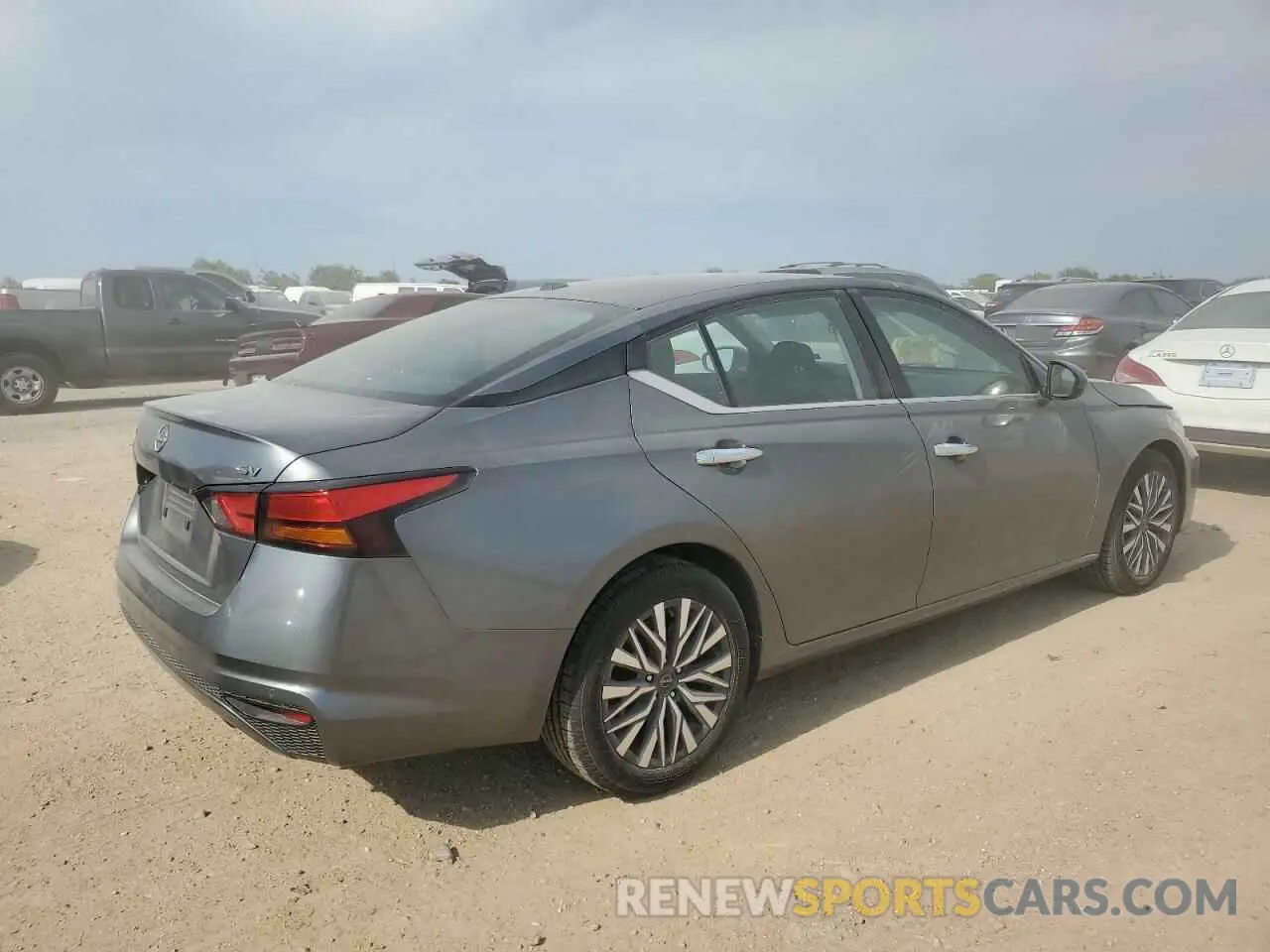 3 Photograph of a damaged car 1N4BL4DV2PN384931 NISSAN ALTIMA 2023