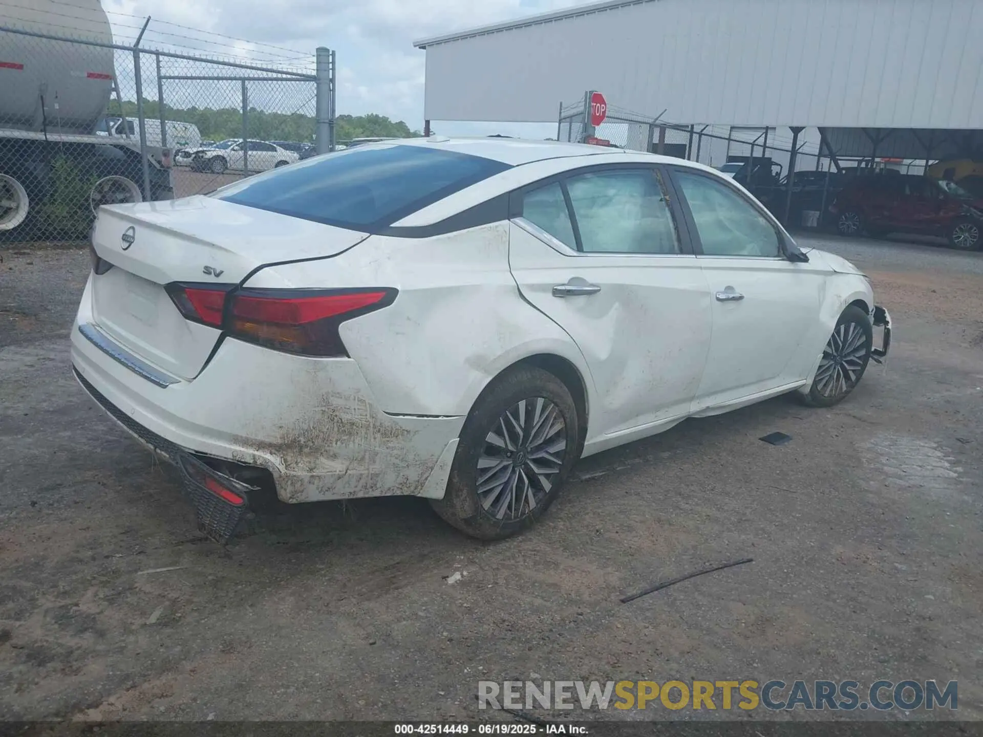 4 Фотография поврежденного автомобиля 1N4BL4DV2PN400609 NISSAN ALTIMA 2023