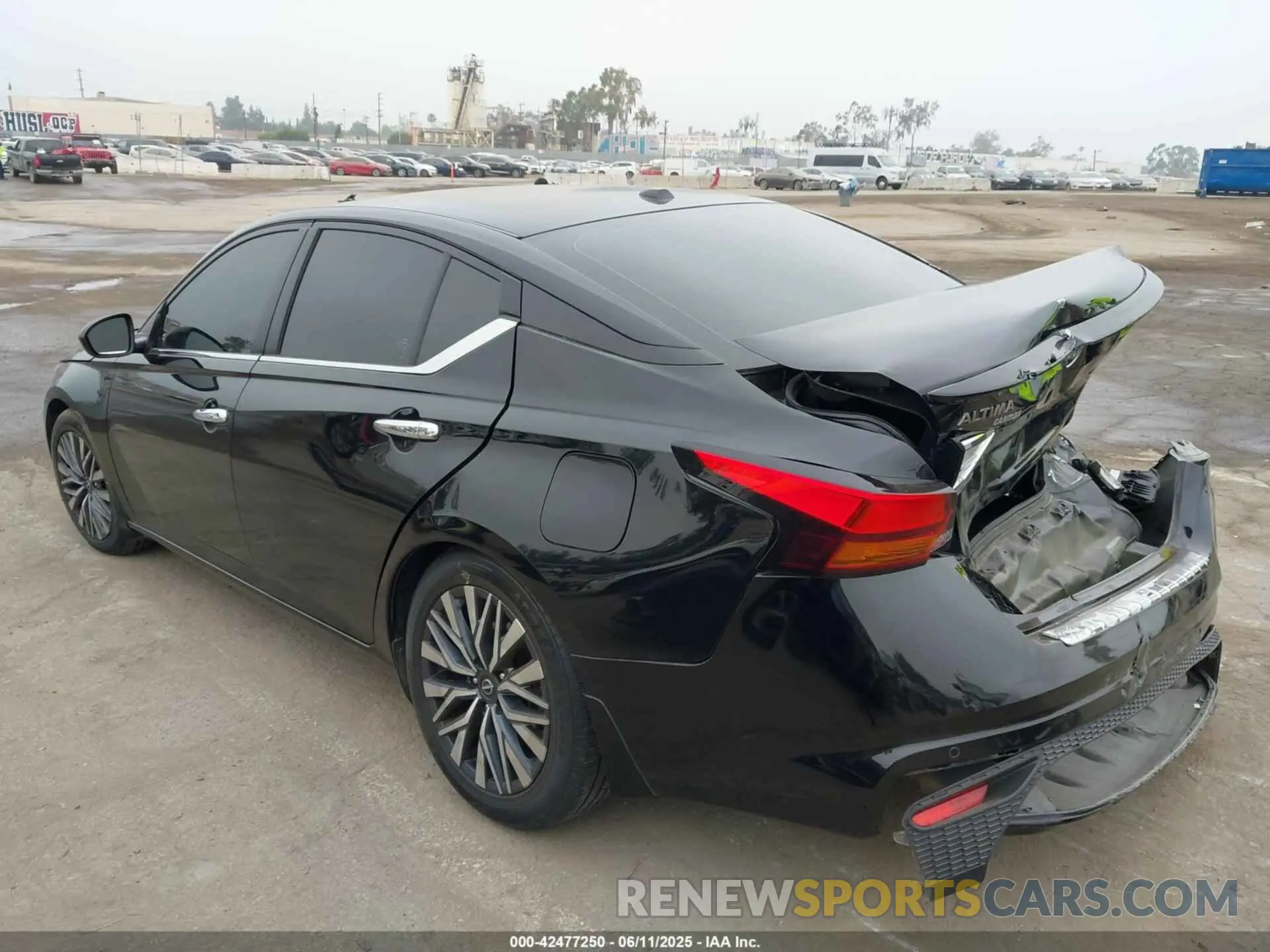 3 Фотография поврежденного автомобиля 1N4BL4DV3PN317772 NISSAN ALTIMA 2023