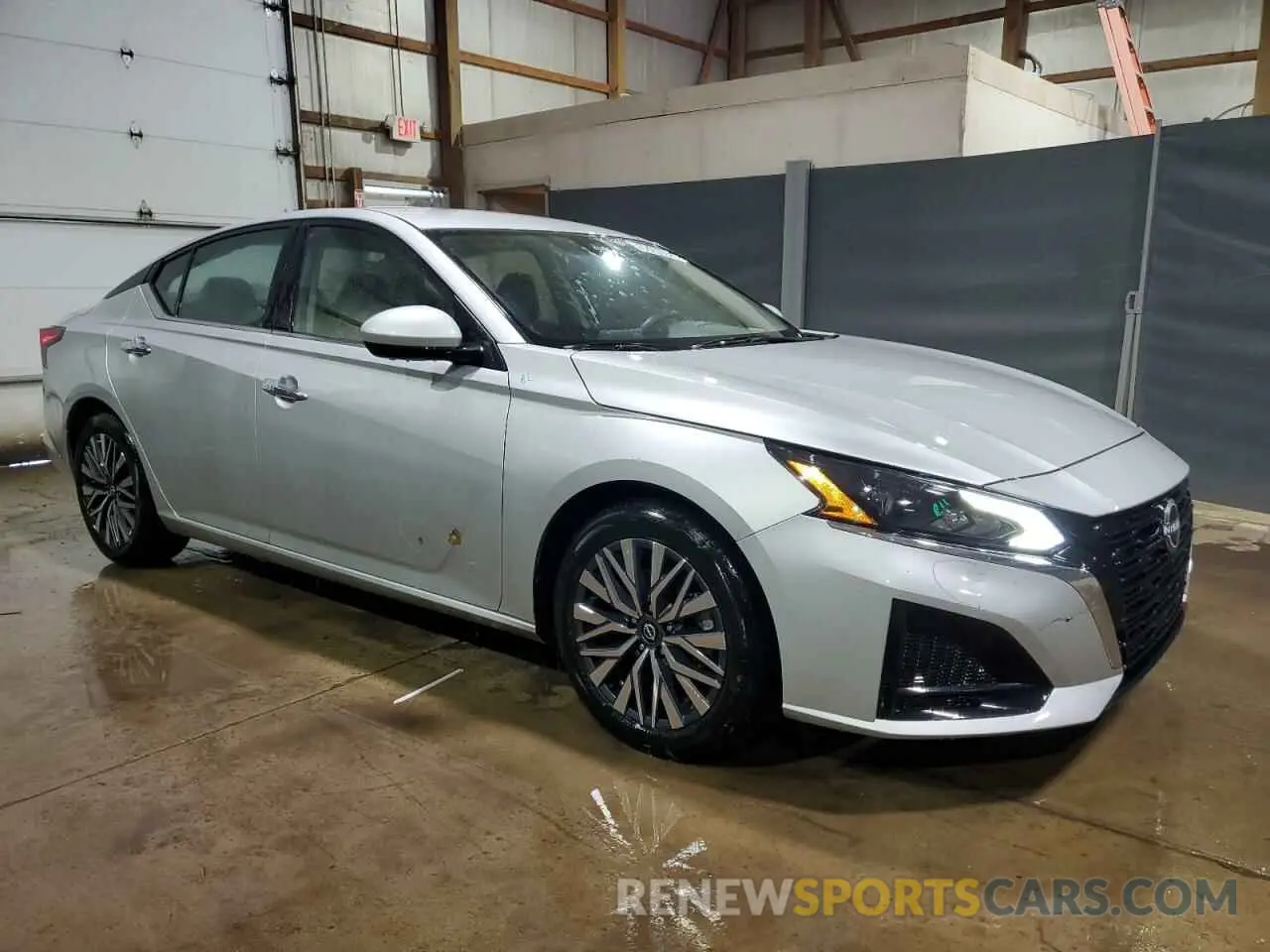 4 Photograph of a damaged car 1N4BL4DV3PN340257 NISSAN ALTIMA 2023