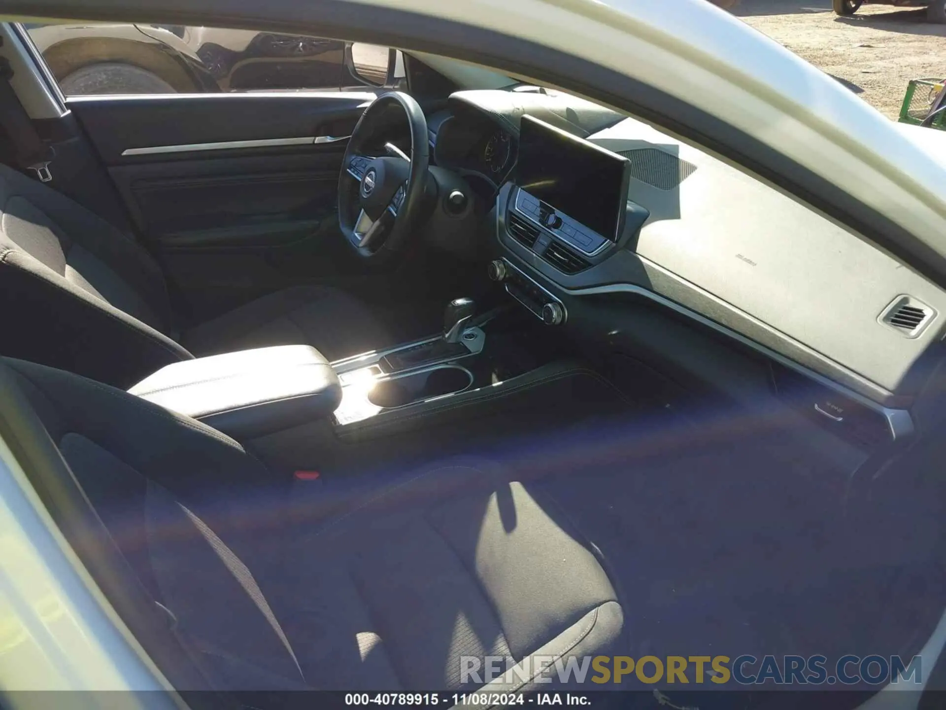 5 Photograph of a damaged car 1N4BL4DV3PN376465 NISSAN ALTIMA 2023