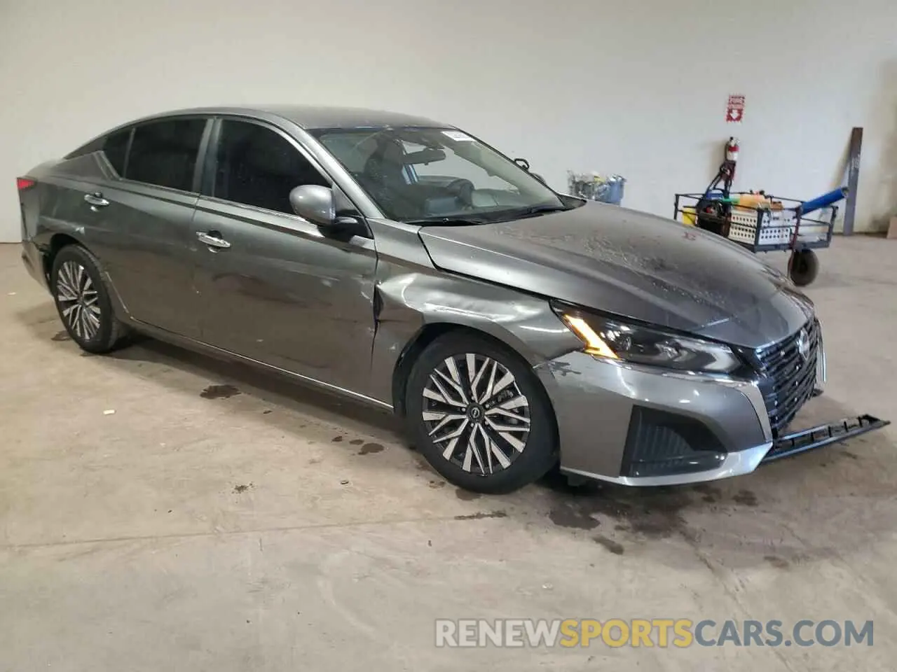 4 Photograph of a damaged car 1N4BL4DV3PN378197 NISSAN ALTIMA 2023