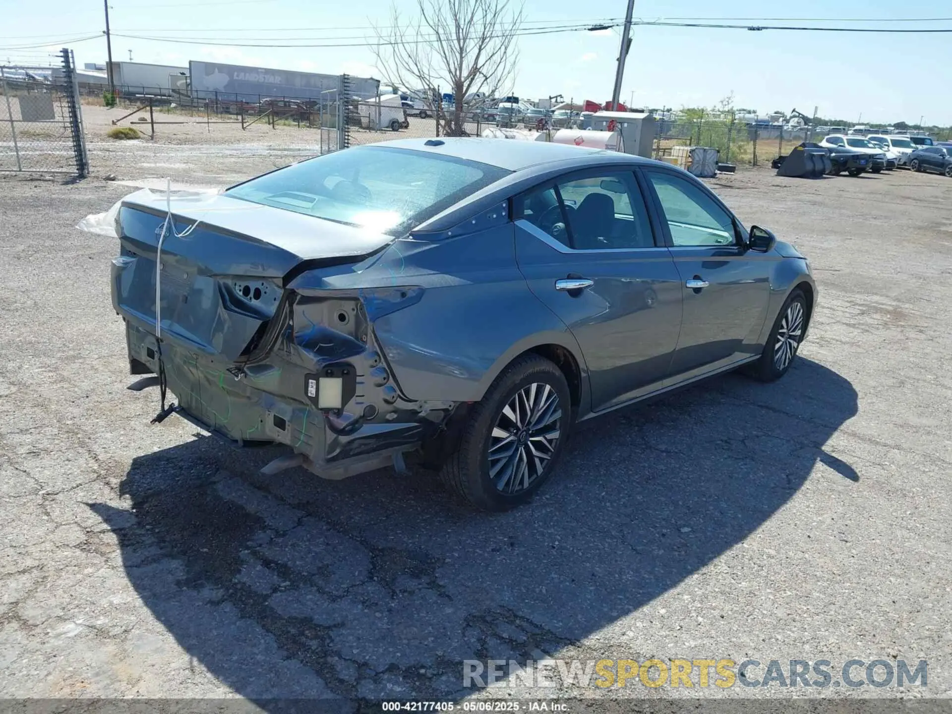 4 Photograph of a damaged car 1N4BL4DV4PN368004 NISSAN ALTIMA 2023