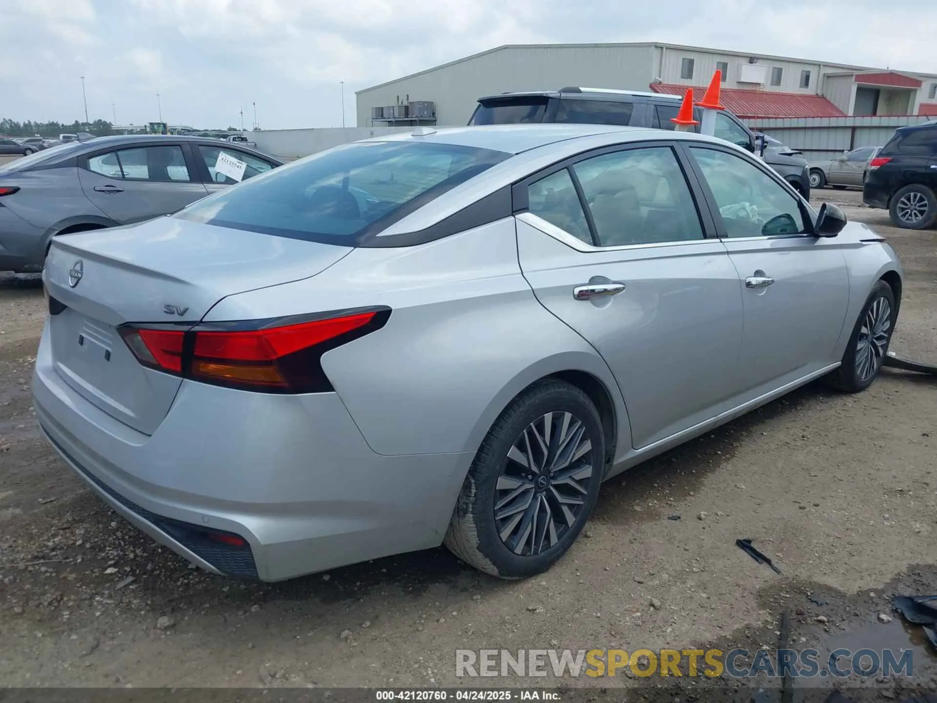 4 Фотография поврежденного автомобиля 1N4BL4DV4PN373266 NISSAN ALTIMA 2023
