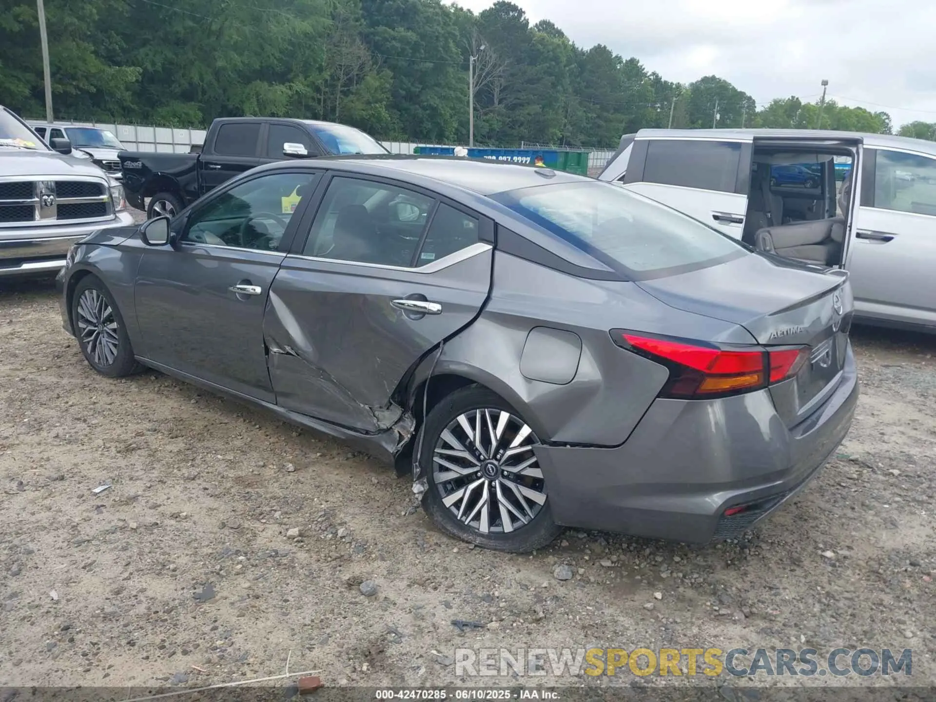 3 Photograph of a damaged car 1N4BL4DV5PN386768 NISSAN ALTIMA 2023